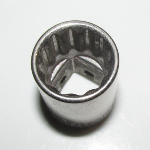 T #188 – Kobalt 14mm Shallow Socket 3/8″ Drive 12 Point 22814 Made in USA