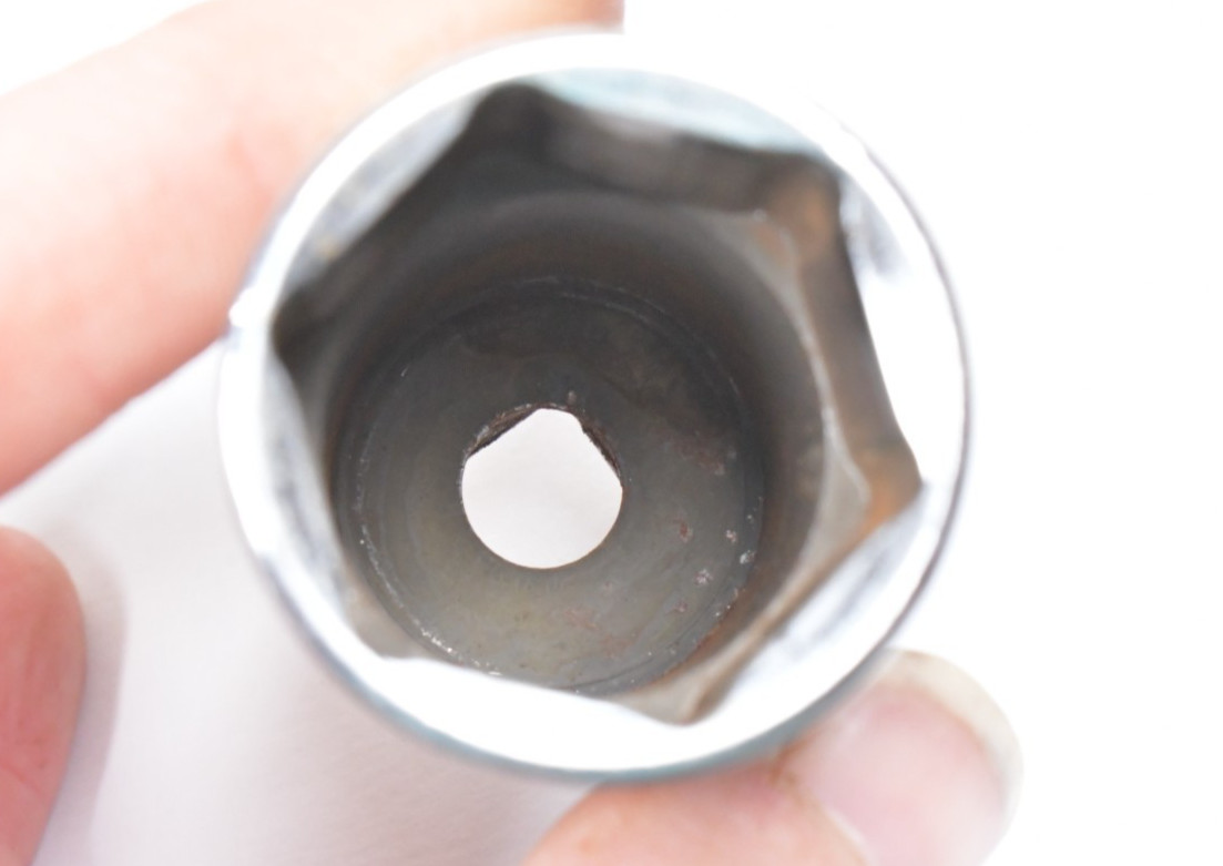 Snap-On SFS301 15/16″ SAE 3/8″ Drive 6-Point Deep Socket Chrome