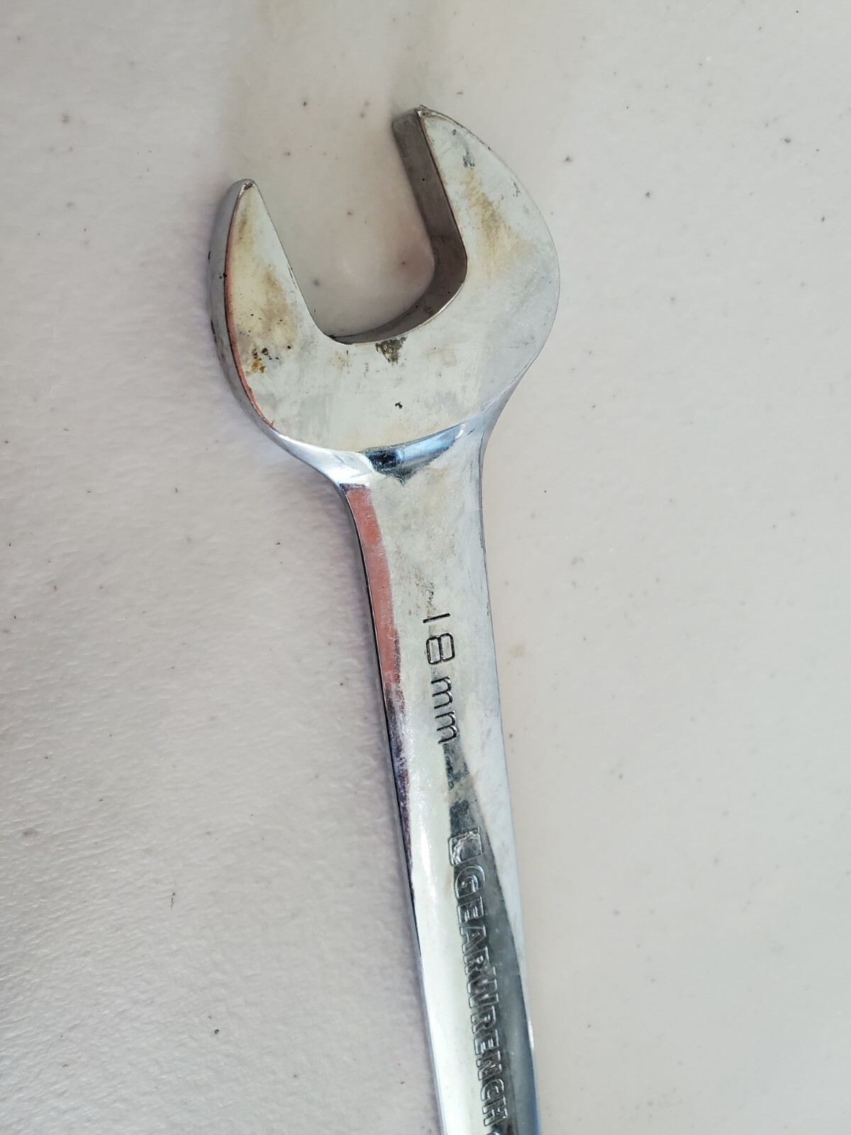 GearWrench 18mm 12pt reversible Ratcheting Wrench