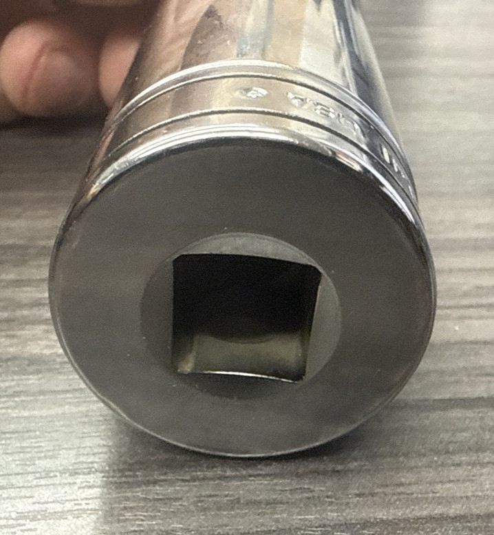 SNAP-ON 1/2 DRIVE 1-1/16 SAE SOCKET 12 POINT – TALL