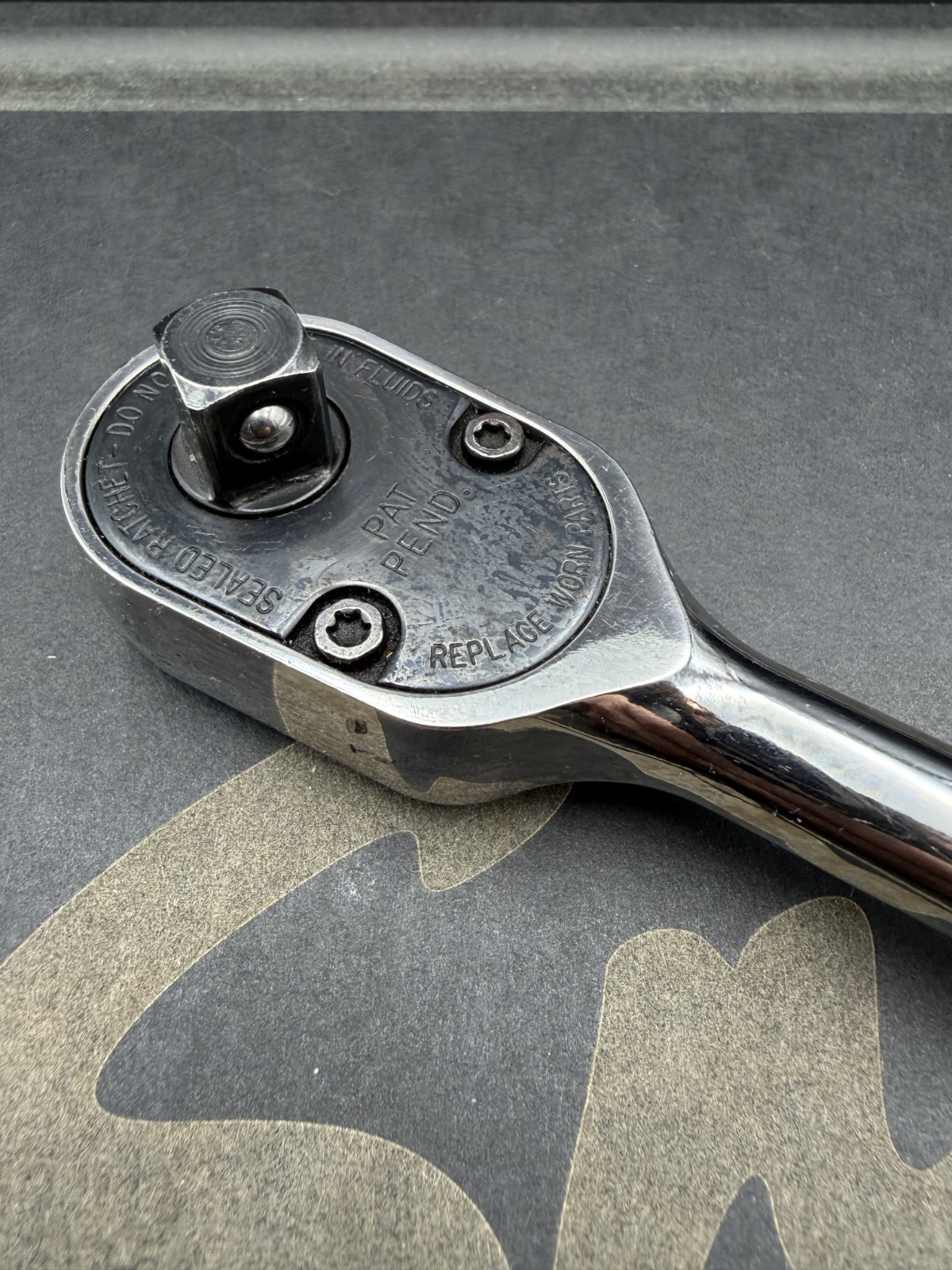 Snap-on FHD80 NON-USA Stamped Head Red 3/8″ Dr Hard Grip Ratchet [Used]