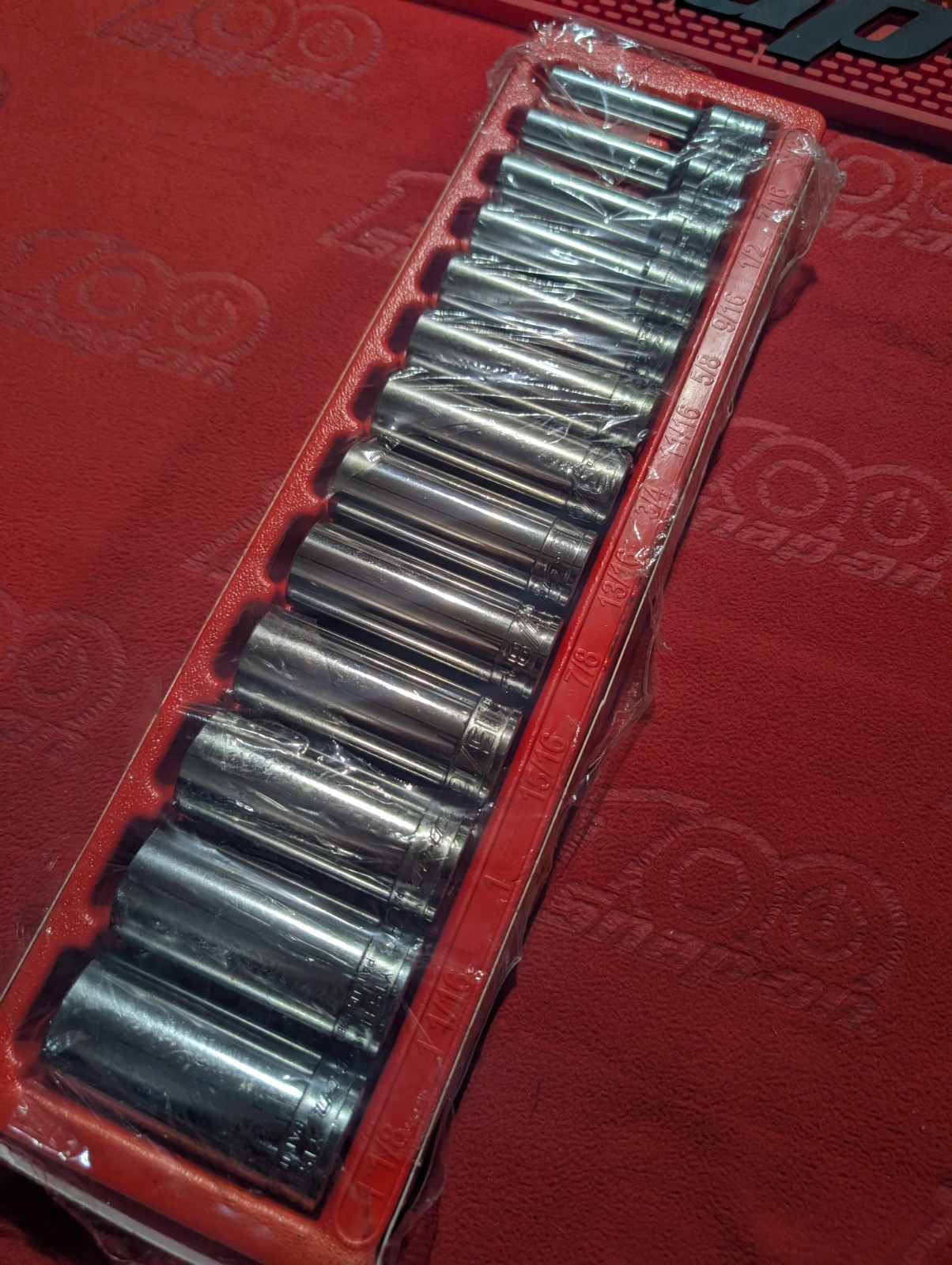 Snap-on™ BRAND NEW 13pc 1/2″ Dr SAE 3/8- 1.1/8″ 6-pt FDX Deep Socket Set 313YTSY