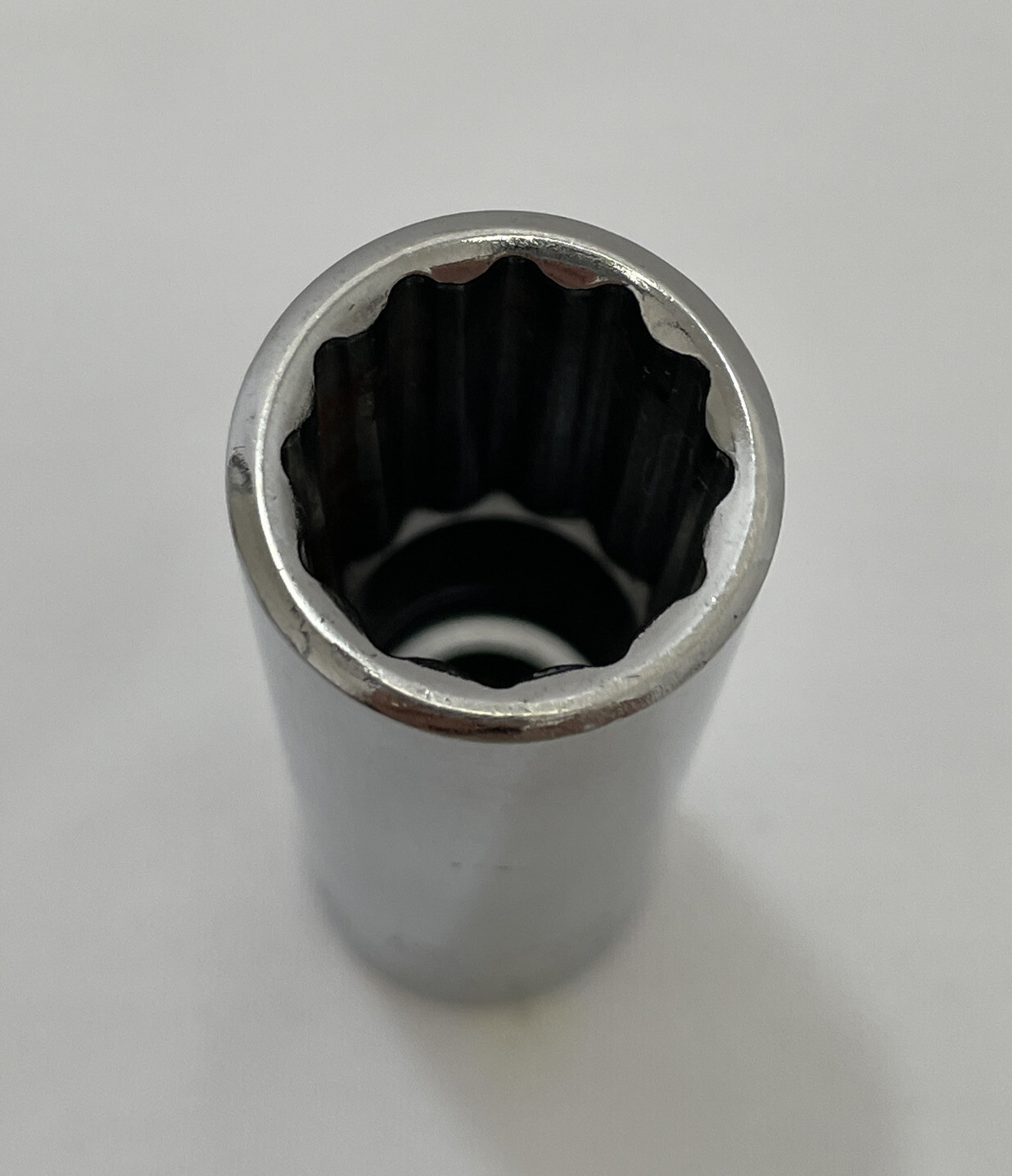 Husky Deep Socket 1/2″ Drive 12-Point Size 5/8”
