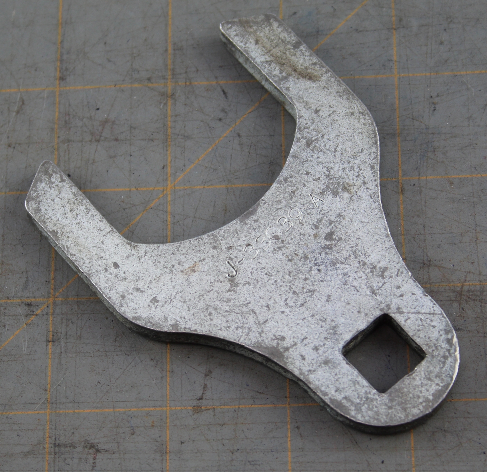 Kent Moore J-33039-A Belt Tension Adjustment Wrench Specialty Dealership Pontiac