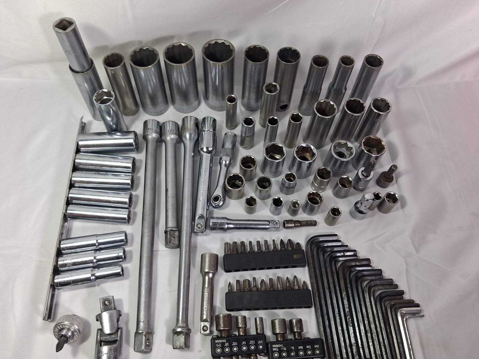 Large Mixed Socket Tool Lot Craftsman Crescent Deep Sockets Extensions Allen…