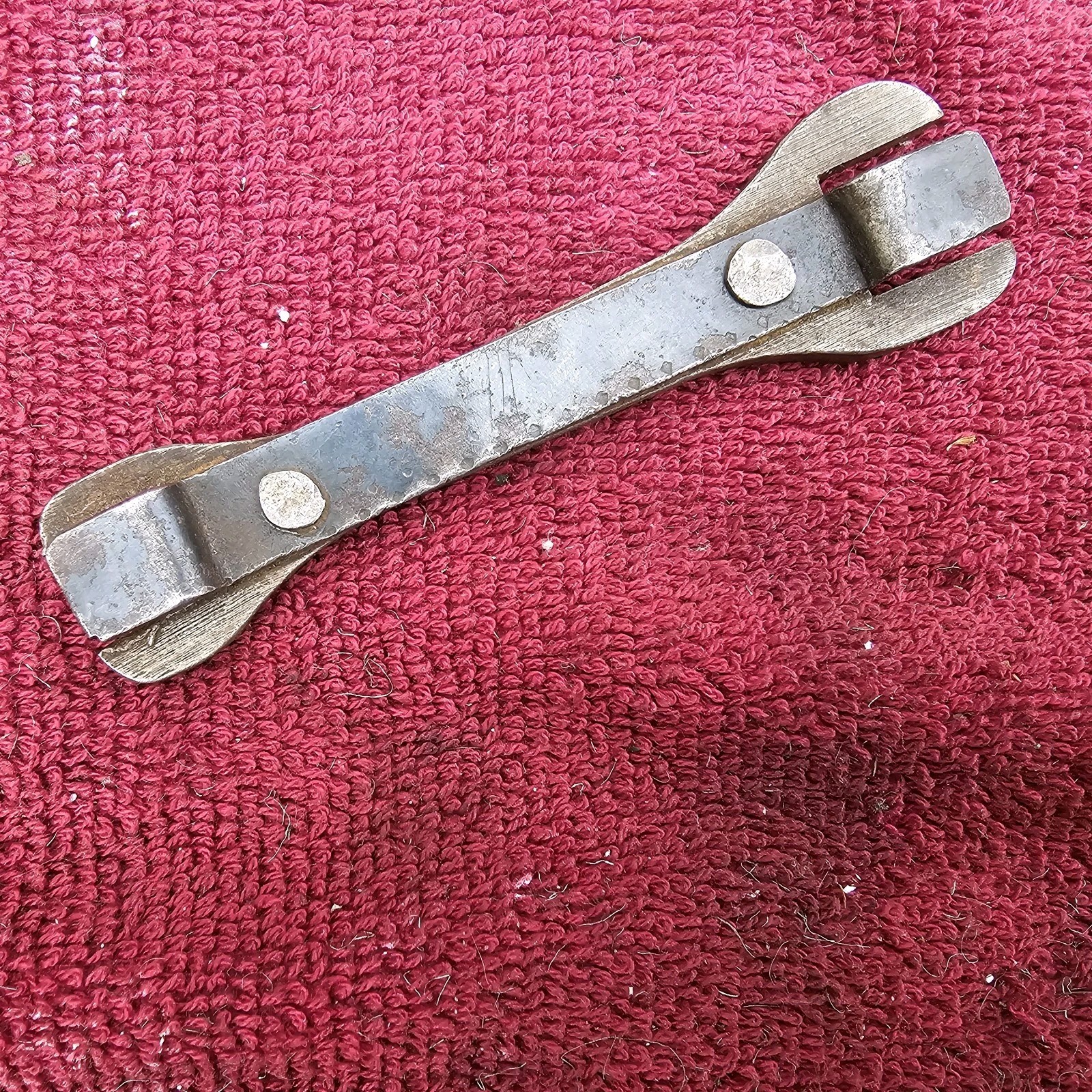 Odd Unmarked Wrench 3-3/4″ Long, Approx 5/16″ x 1/2″