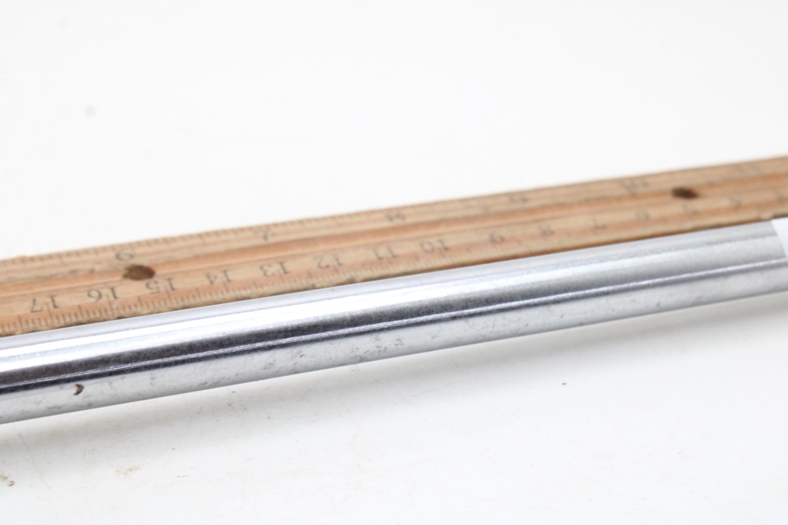 Snap On FSX1220 5/8″ 3/8″ Drive 6 point 14″ Long Park Plug Swivel Extension USA