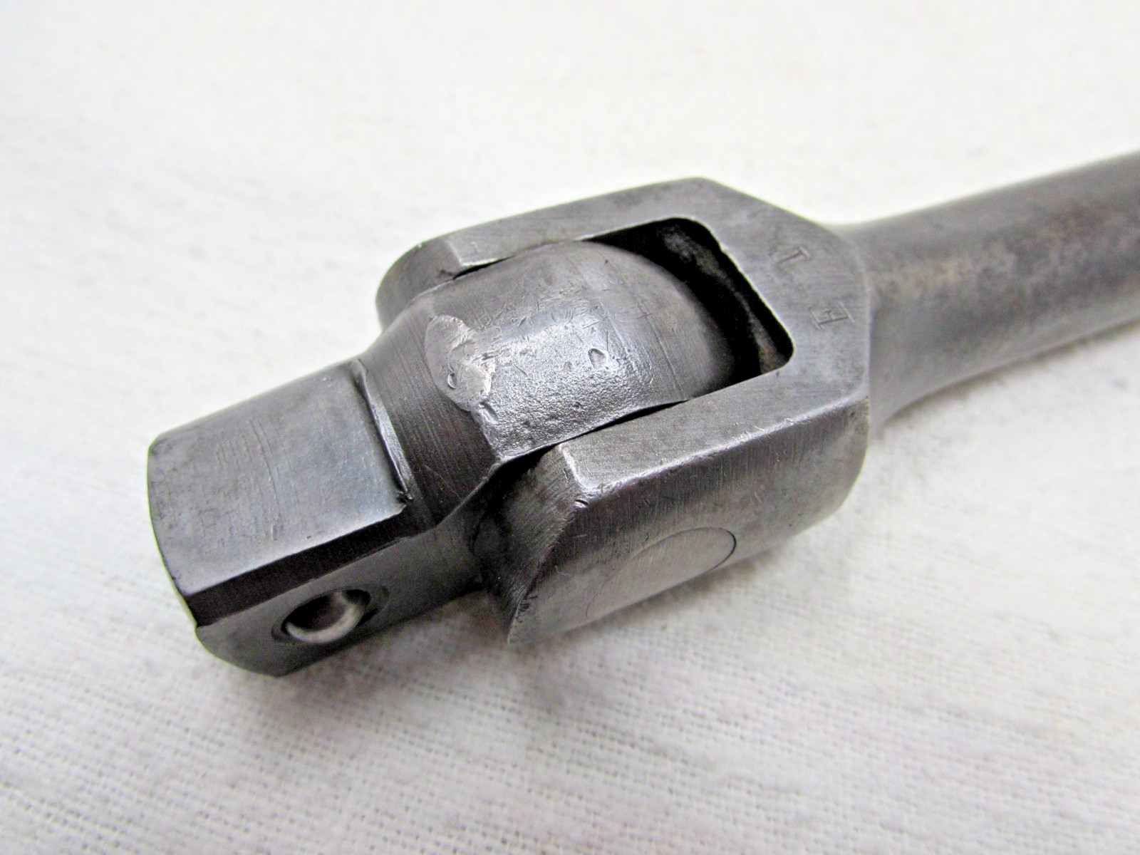 Vintage Plomb Plvmb 3/4″ Drive Pebble Finish 5668 22-Inch-Long Break-Over