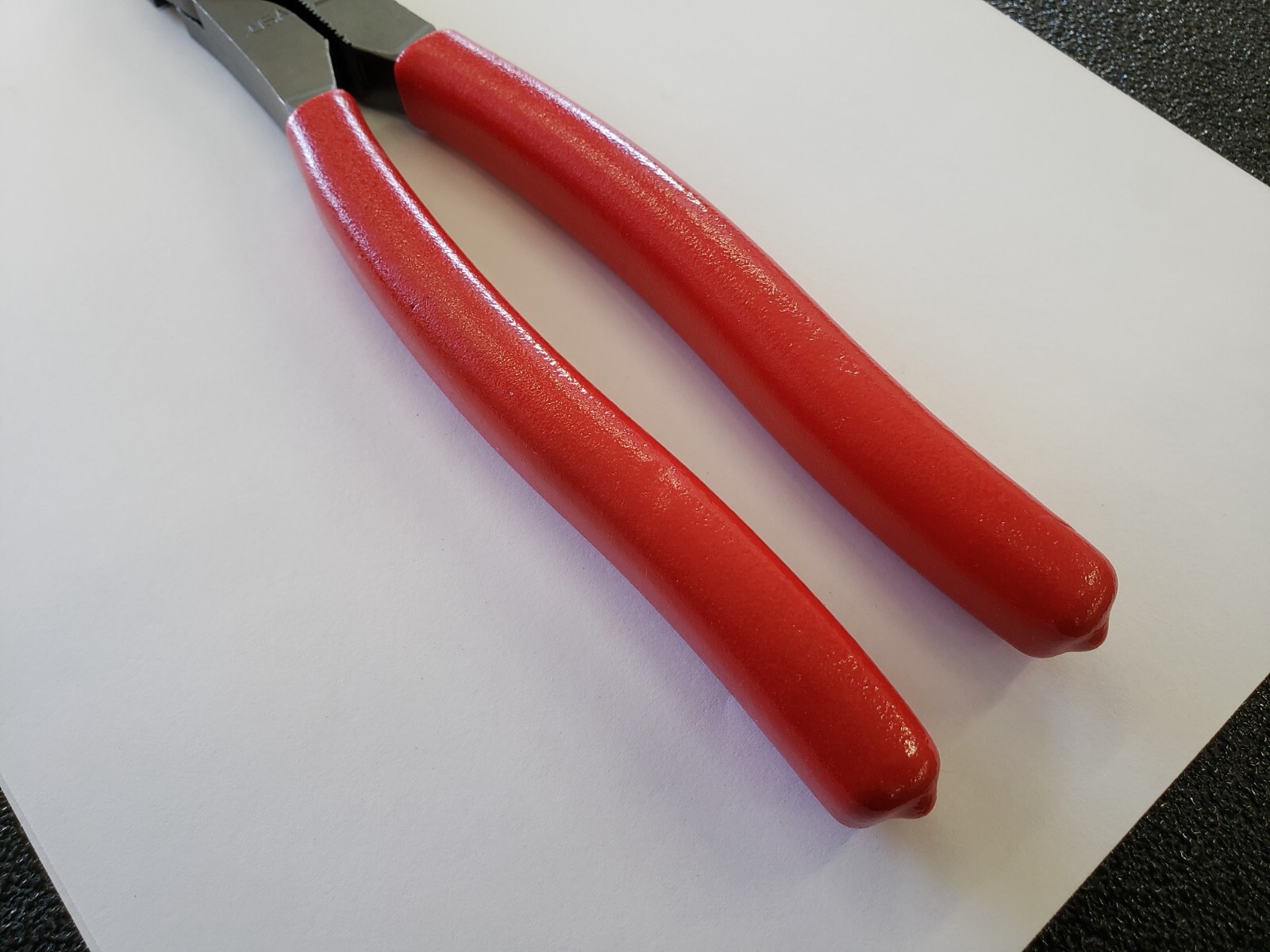 Snap-on Tools USA NEW 9″ RED Soft Grip HD Combination Lineman’s Pliers 59CF