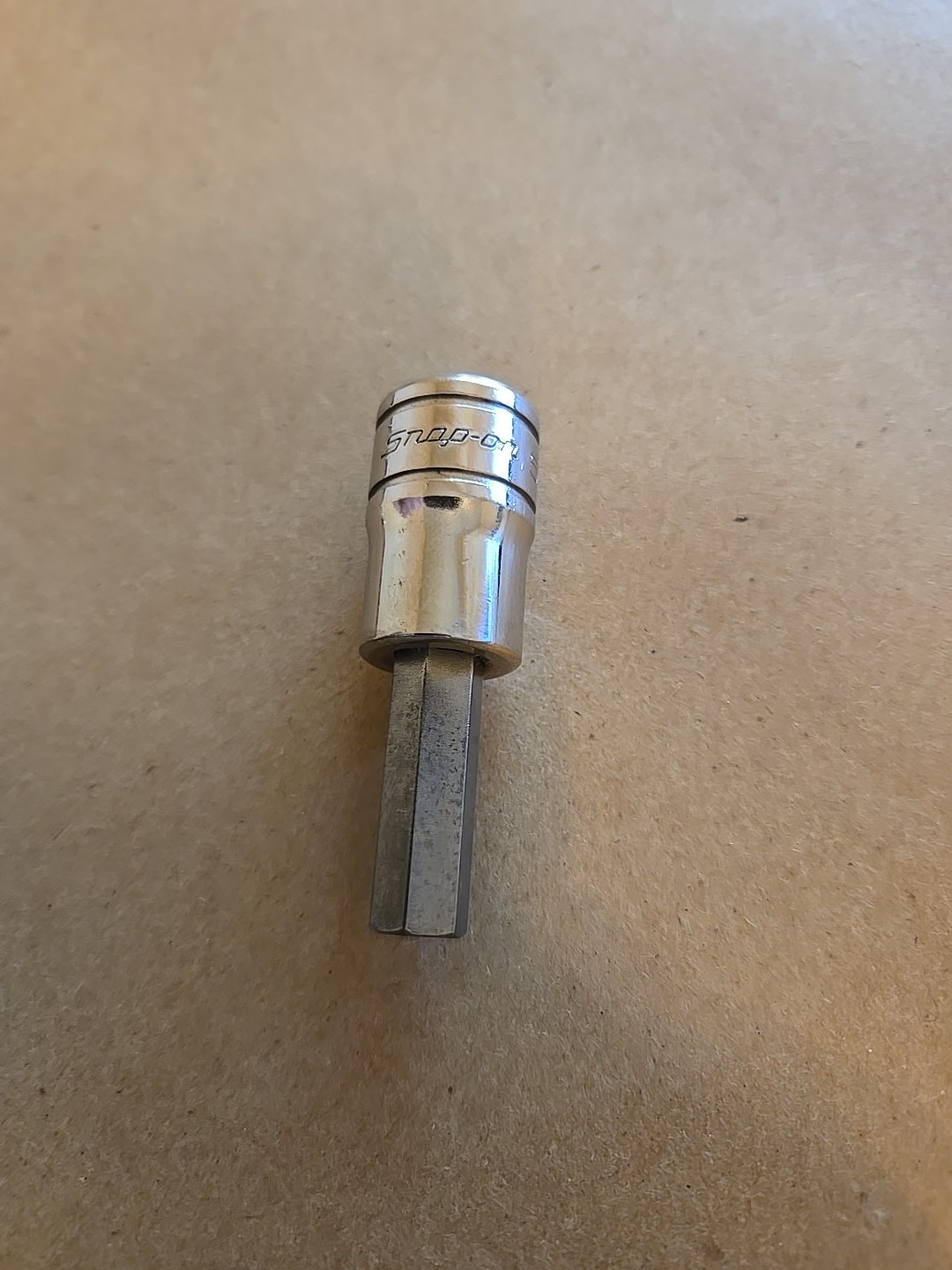 Snap On 3/8″ Drive 5/16″ SAE Hex Bit Driver Socket USA FA10E
