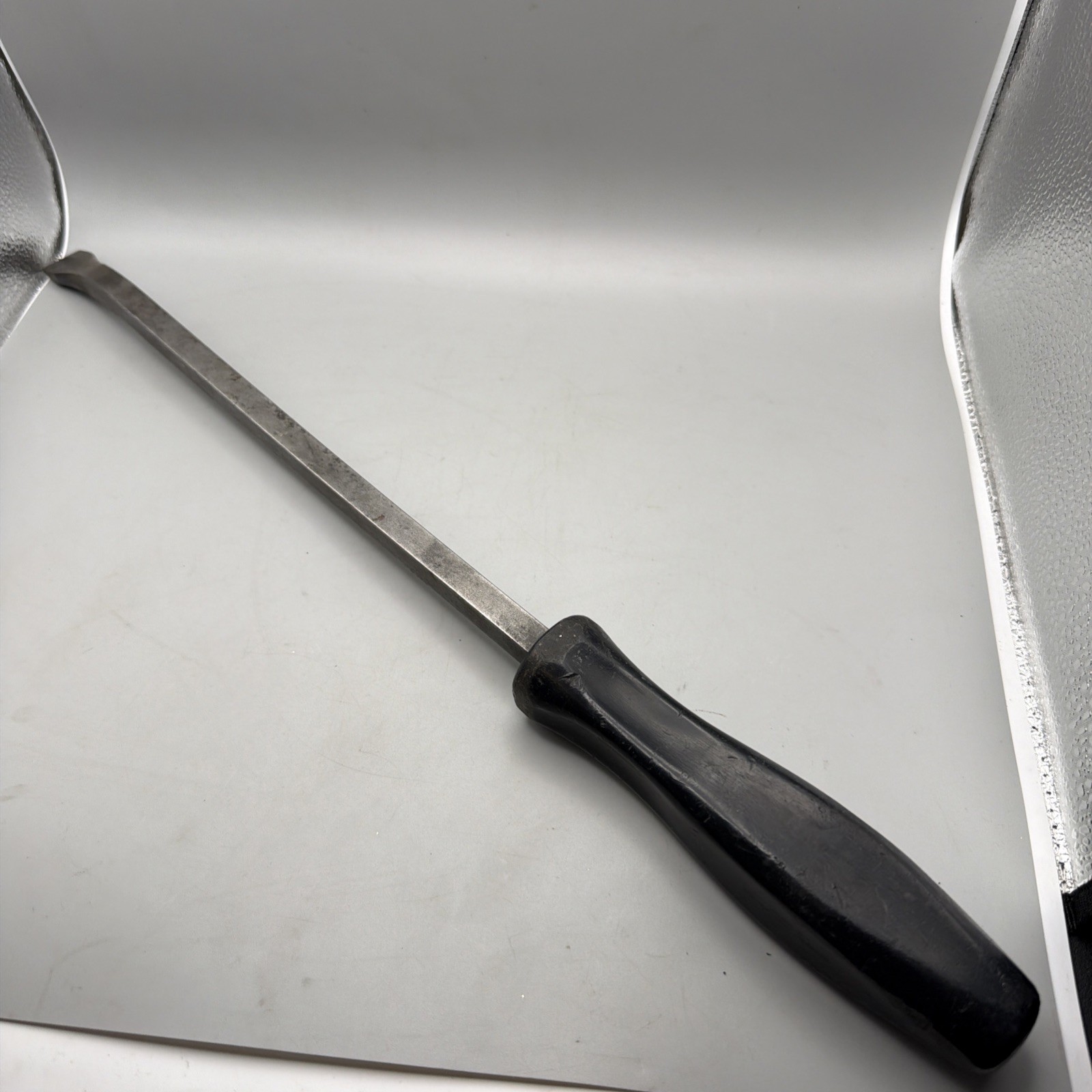 Snap On Tools SPB18 Black 18″ Pry Bar Hard Handle Made in USA