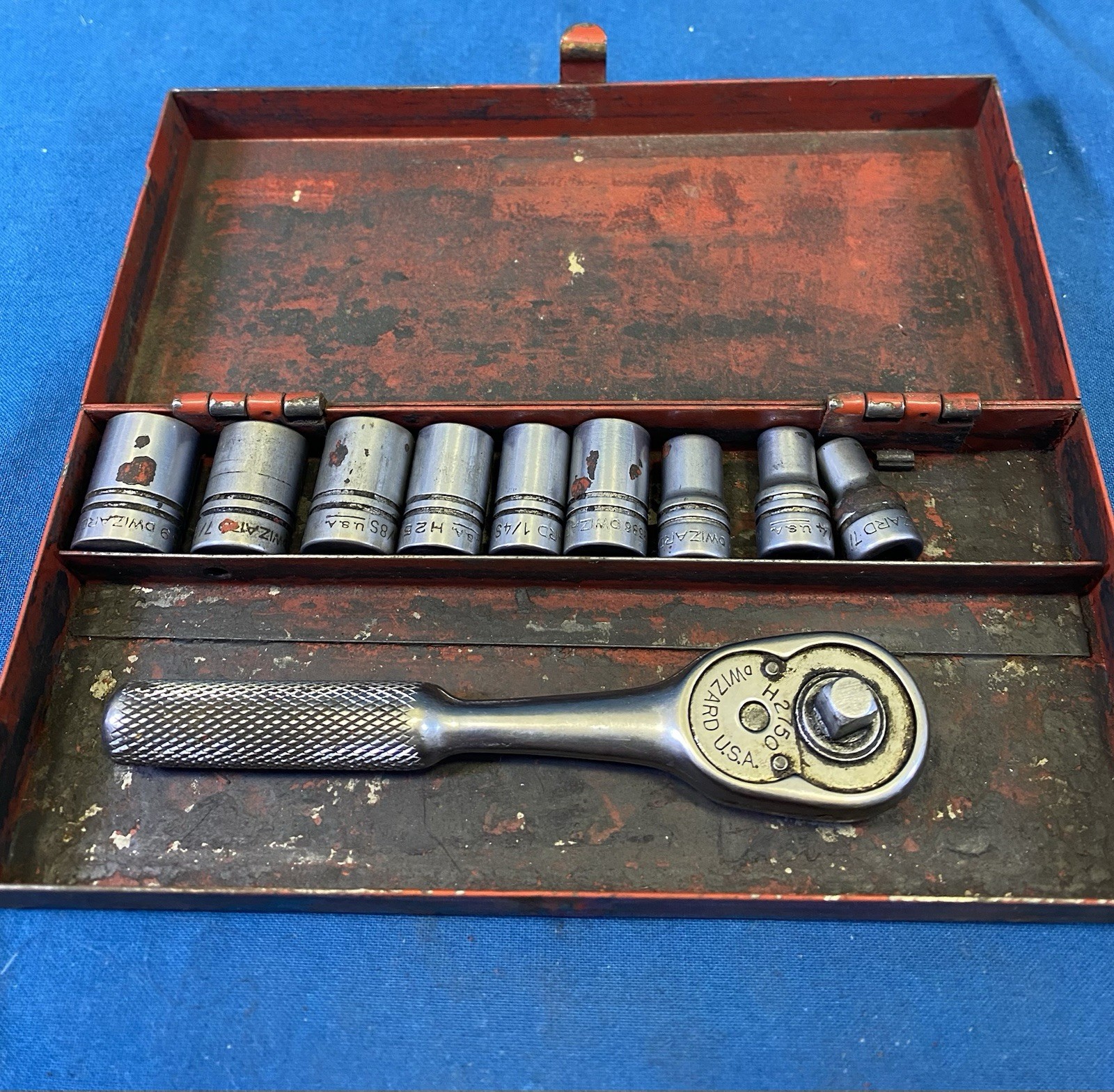 Vintage Wizard 1/4” Drive 10 Piece SAE Shallow Socket Set W/ Metal Box USA