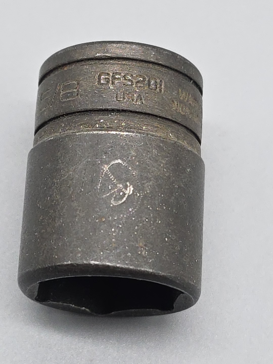Snap On Tools GFS201 3/8 Dr 12Pt SAE 5/8 Flank Dr Shallow Industrial Socket USA