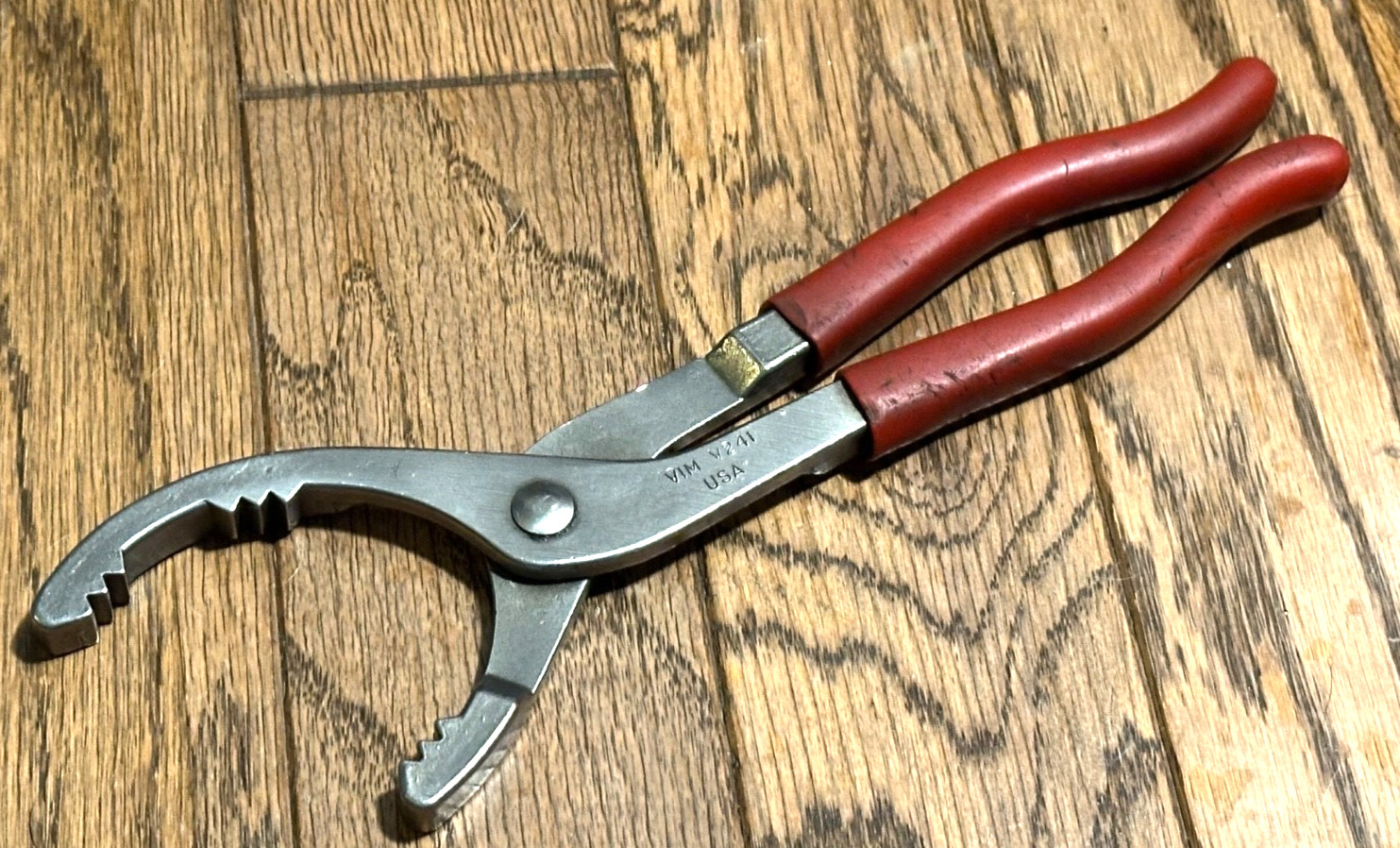 🇺🇸 VIM Tools USA Oil Fuel Filter PVC Pipe 10.5” Long Gripping Pliers Red Grip