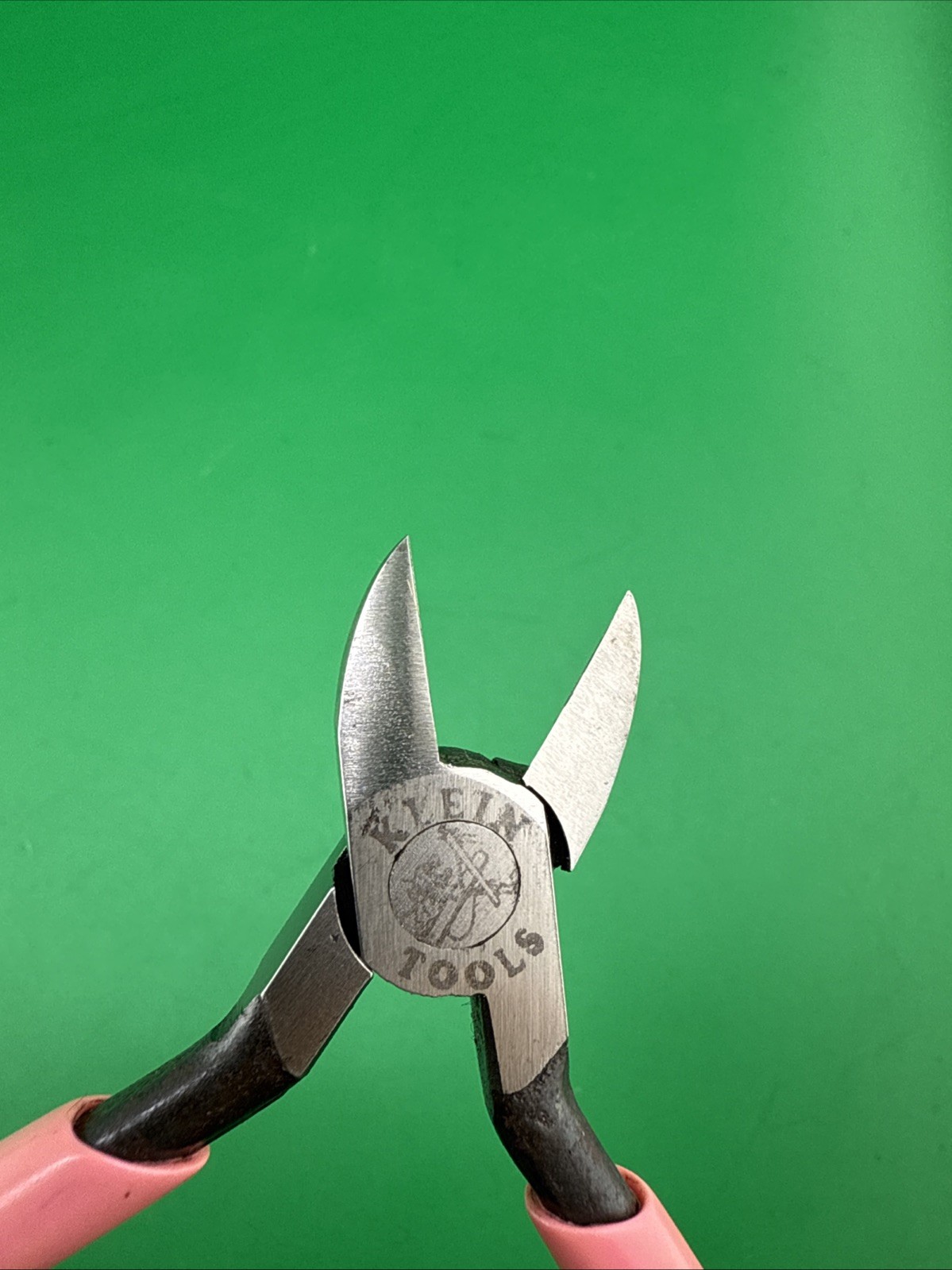 Klein Tools D257-4 Midget Diagonal Cutting Electronics, Pliers 4” Inch USA