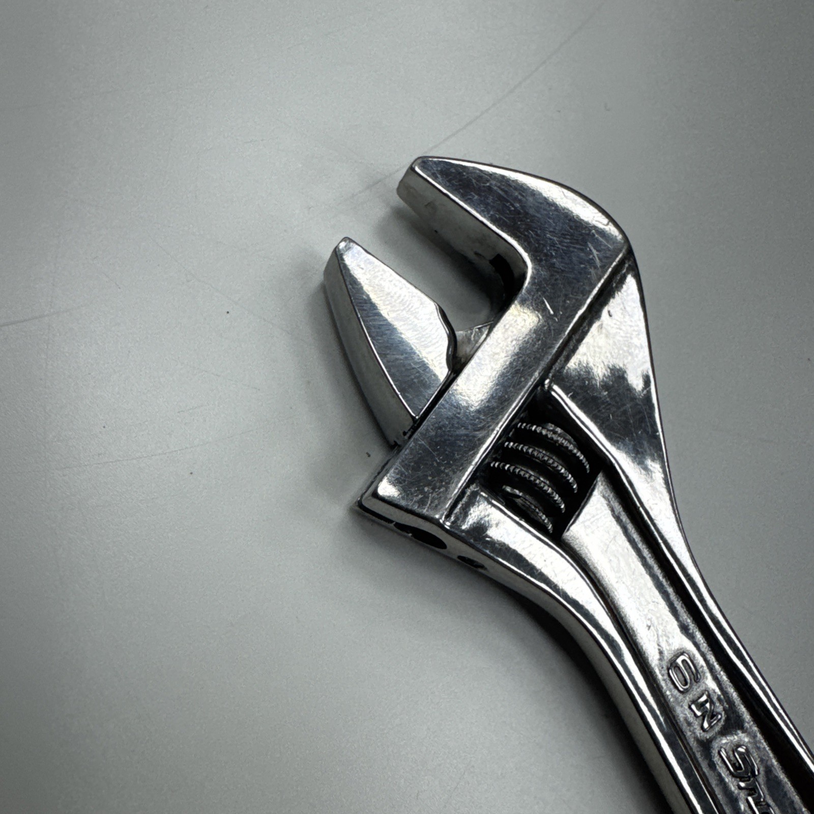 Snap-On Tools USA AD6 6″ / 150mm Full Polish Chrome Finish Adjustable Wrench