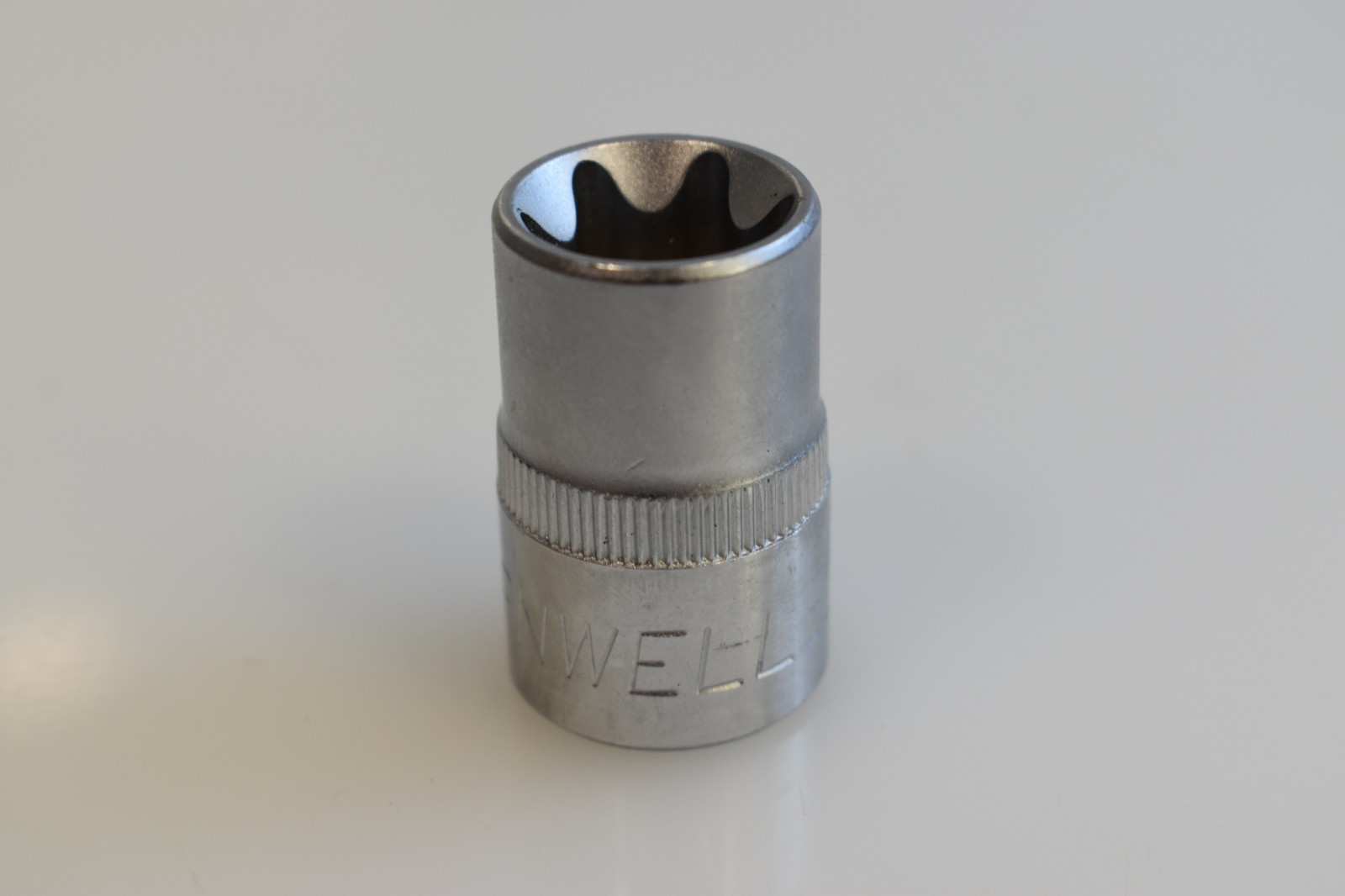 Cornwell Tools CBSE203 E20 TORX External Star Shallow Socket 1/2″ Drive Chrome