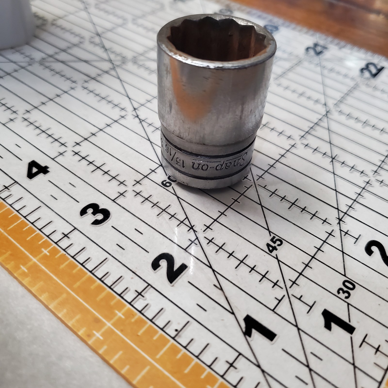 Snap on Tool SW261 13/16″ SAE Flank Drive Shallow Socket 1/2″ Drive 12 Point USA