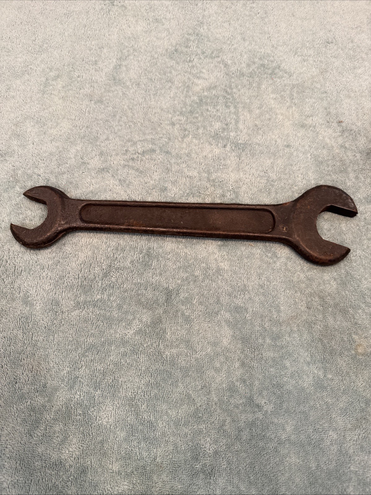 VINTAGE INTERNATIONAL HARVESTER I. H. CO. WRENCH G-3170 Approx 1-1/4×1-1/8