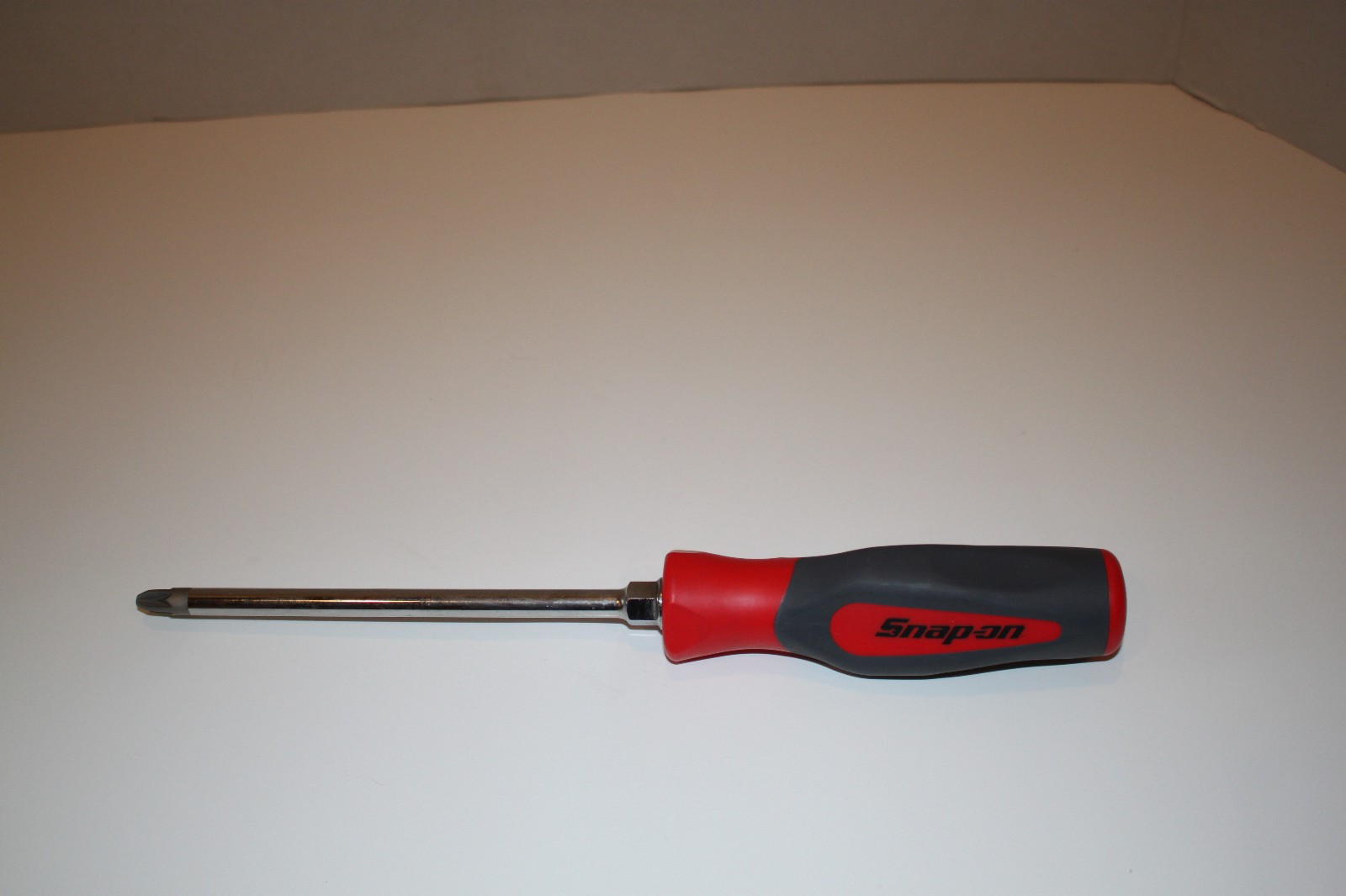 Snap On Tools SHDZ63R Pozidriv # 3 Red & Gray Hard Grip Screwdriver USA