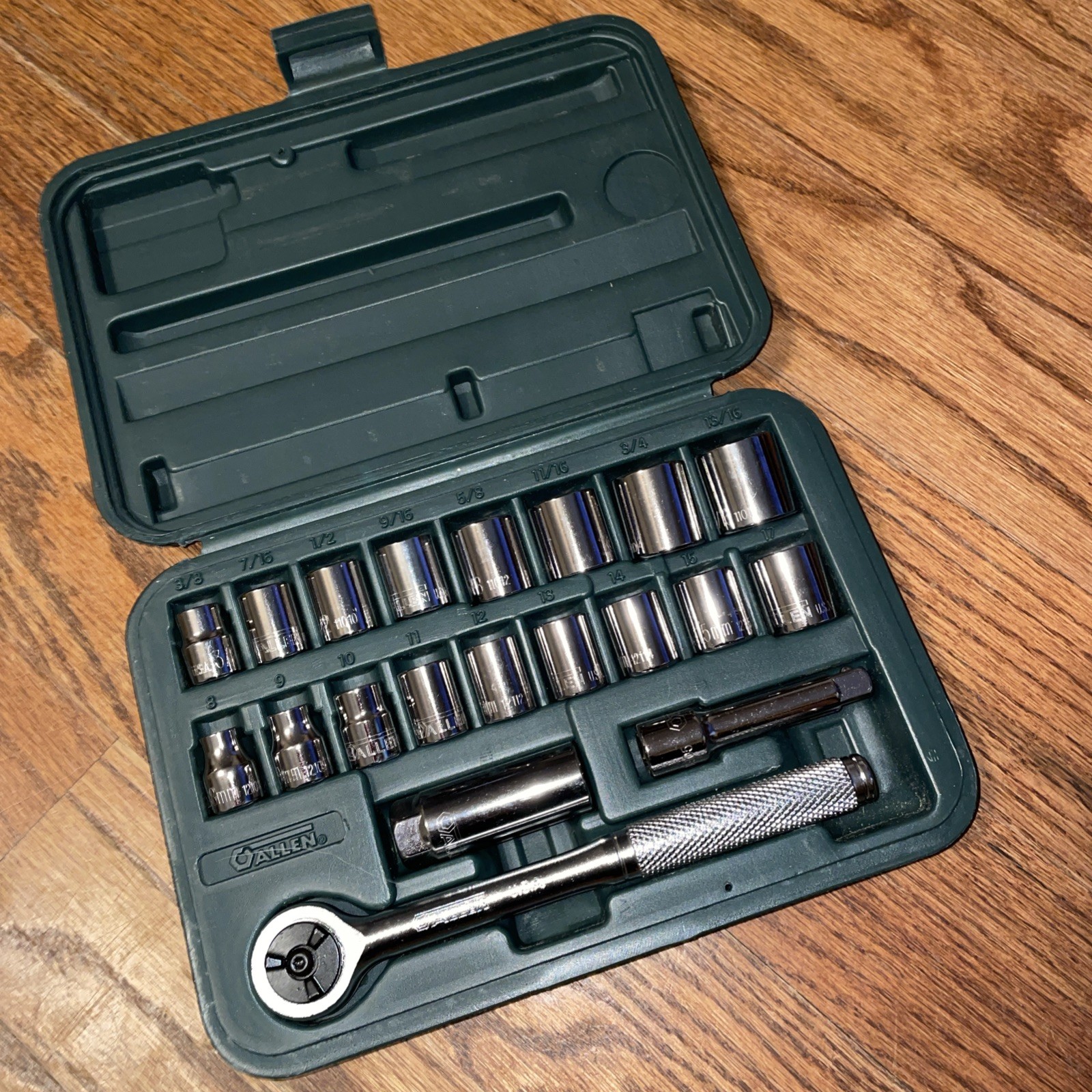 Allen Tools USA 3/8” drive 20 Pcs Standard & Metric Socket Ratchet 11913 Set EUC