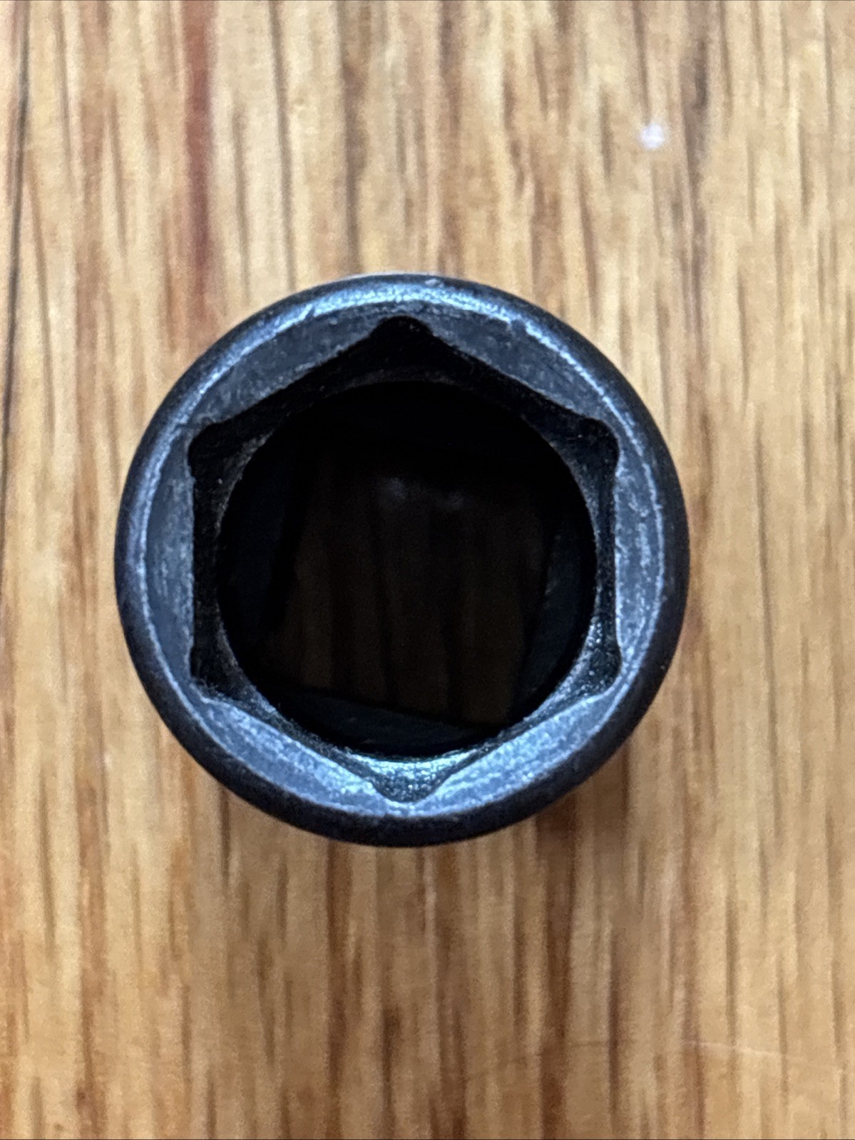 Snap-On GTW221, 1/2″ Dr. 11/16″ Socket, Shallow, 6Pt. *Black Industrial Finish*