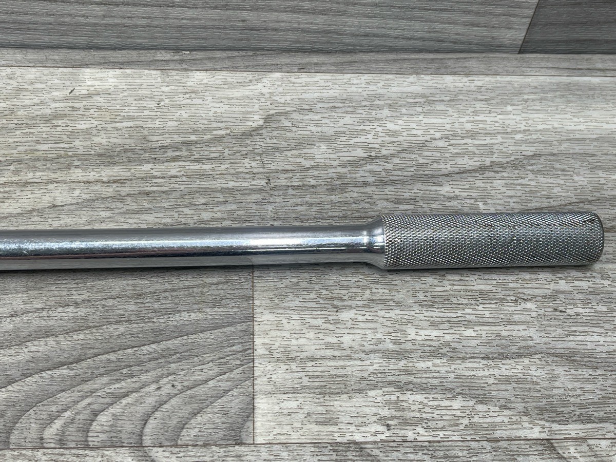 Mac Tools 1/2-Inch Drive 24-Inch Breaker Bar V24F (A1D032581)