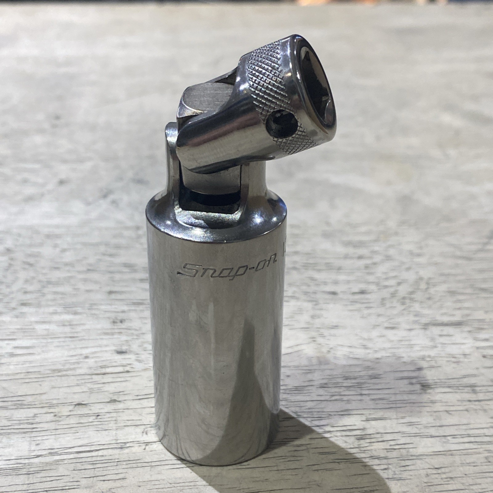 Snap On 3/8″ Drive 13/16″ Spark Plug Socket Universal Swivel S9704KFUA USA