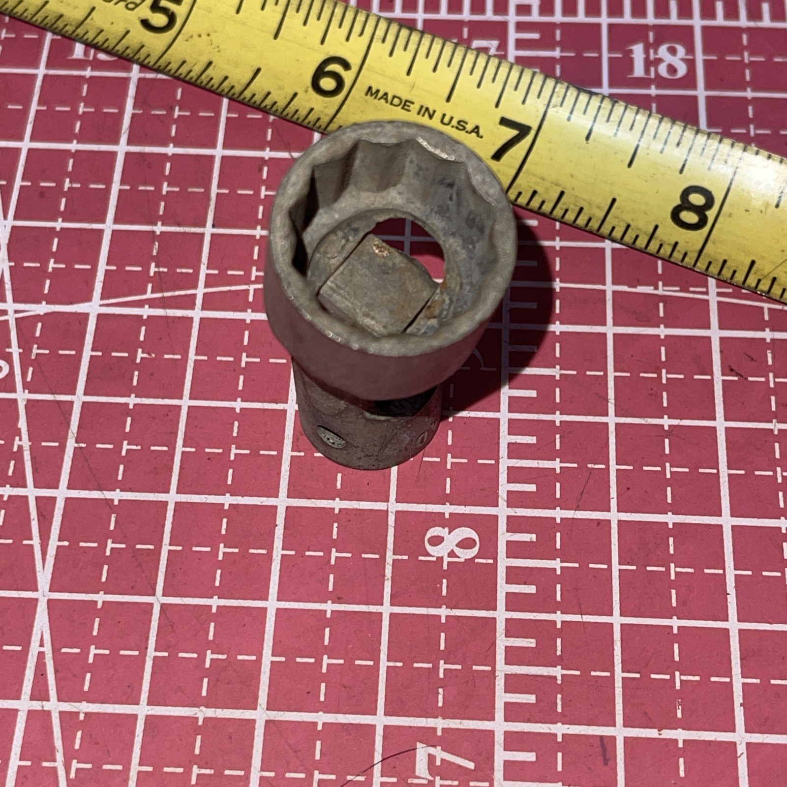 Vintage Wright USA MU56 11/16 In SAE 3/8 drive 12 Point Swivel Wobble socket