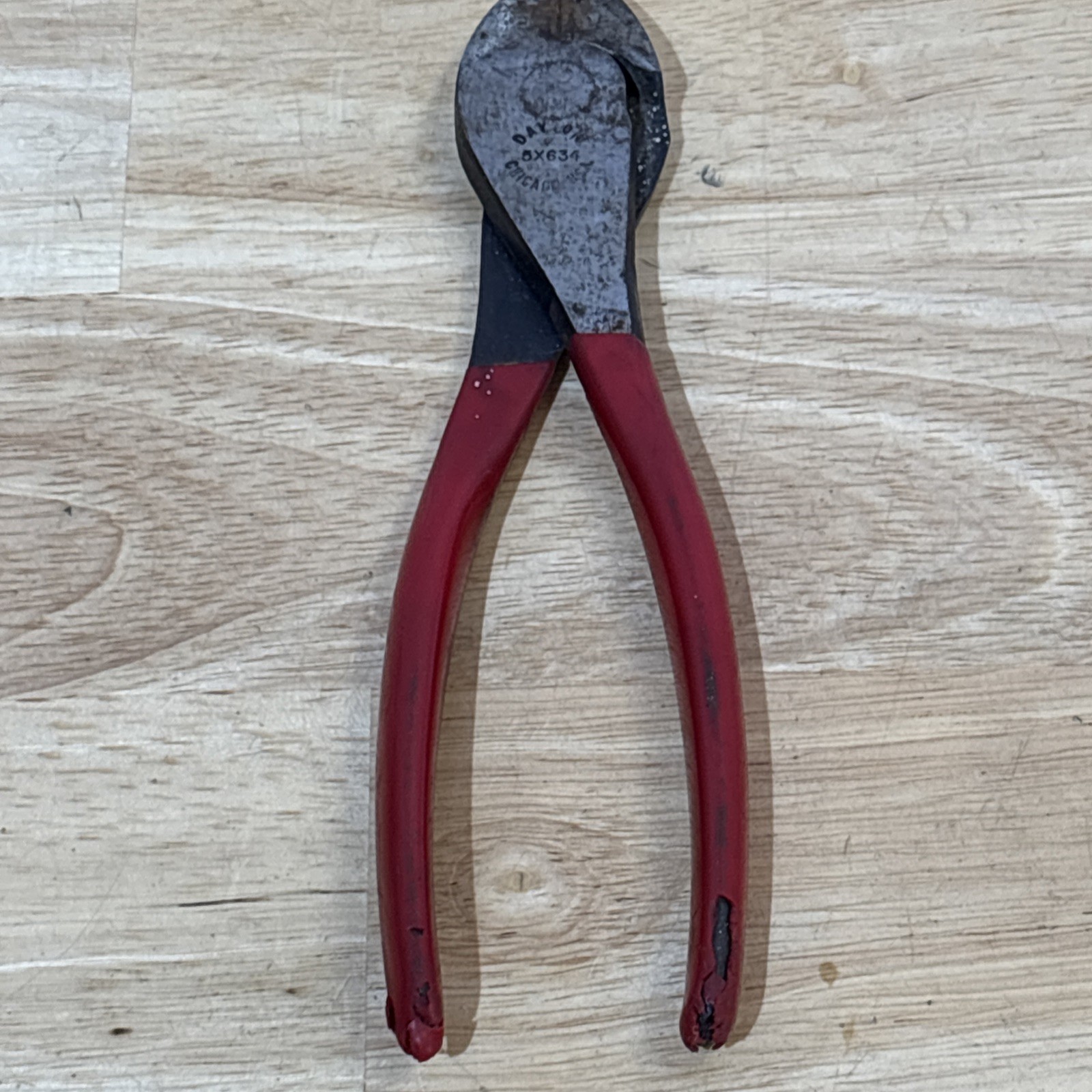 Dayton 7″ Diagonal Cutters Pliers Red Handle 5×634 Vtg USA