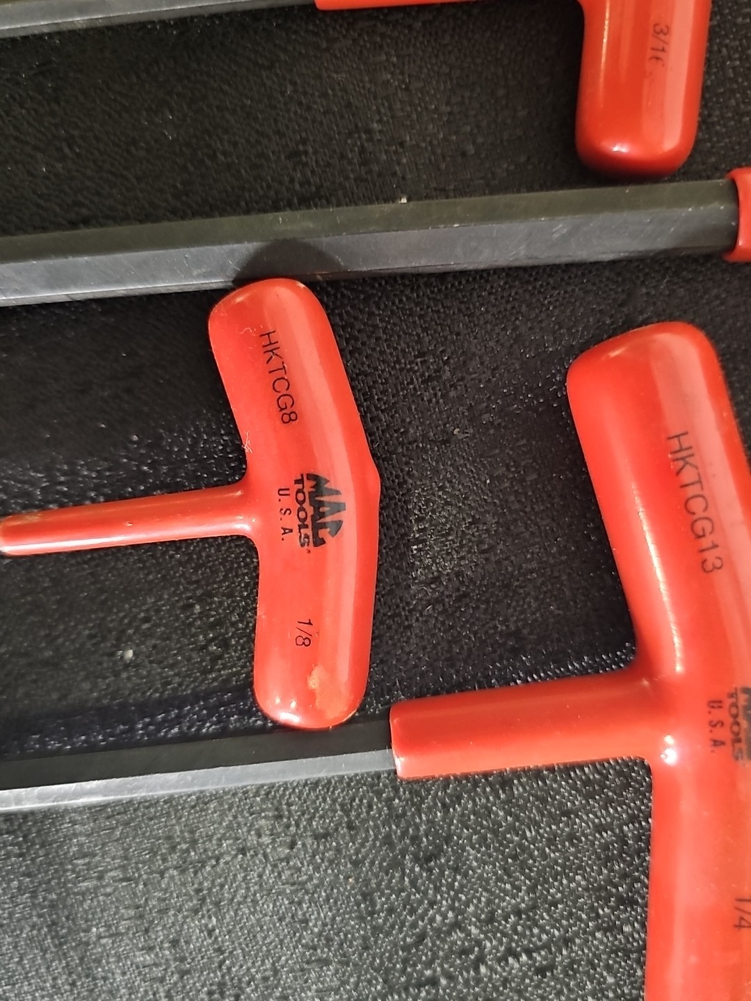 Mac Tools 9PC 3/32″ – 5/16″ SAE T-Handle Hex Allen Wrenchs SHKT10CGP Missing One