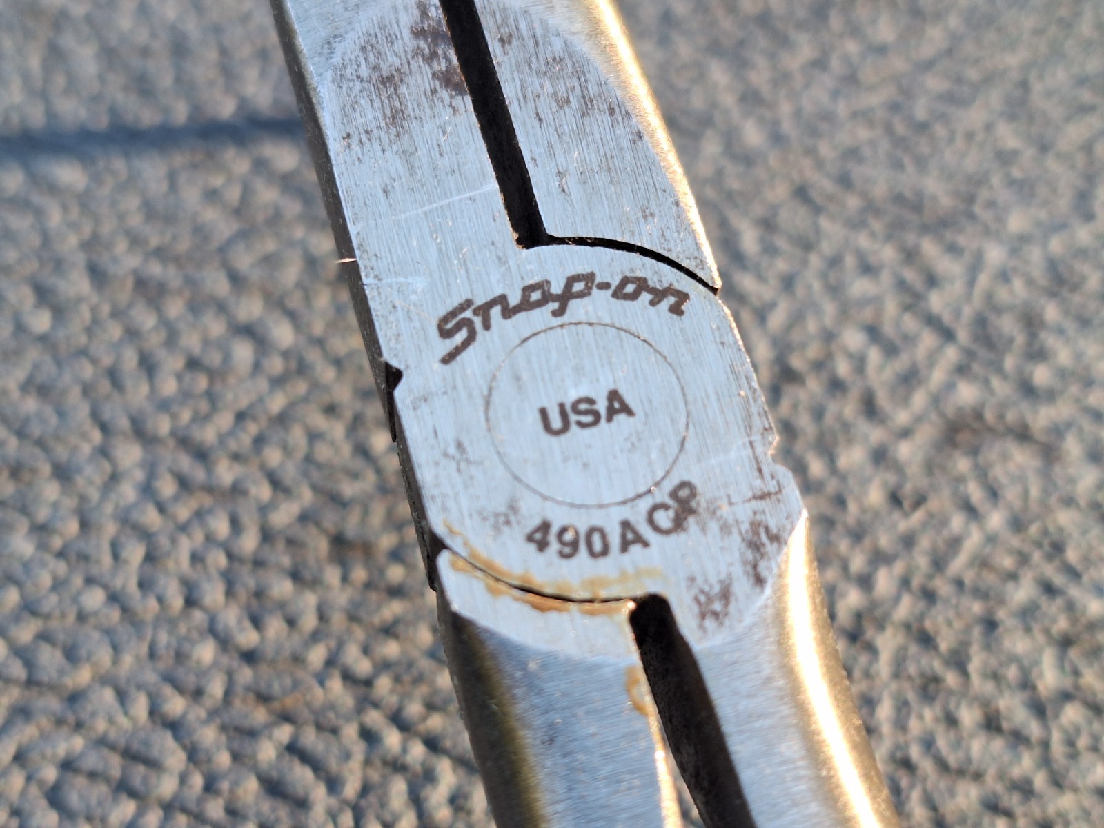 Snap On 490ACP 10″ Long 90 Deg Bent Red Soft Grip Needle Nose Pliers EXC!