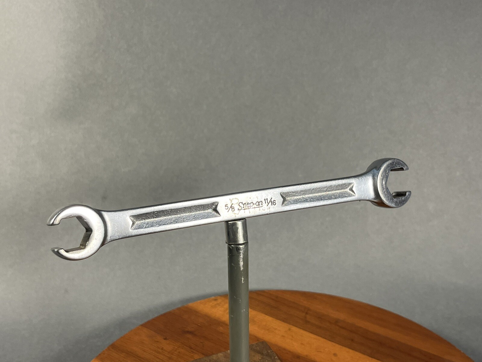 RXH2022S 5/8″ x 11/16″ Flare Nut Wrench, Offset, 8.6″ Long, 6 Point.