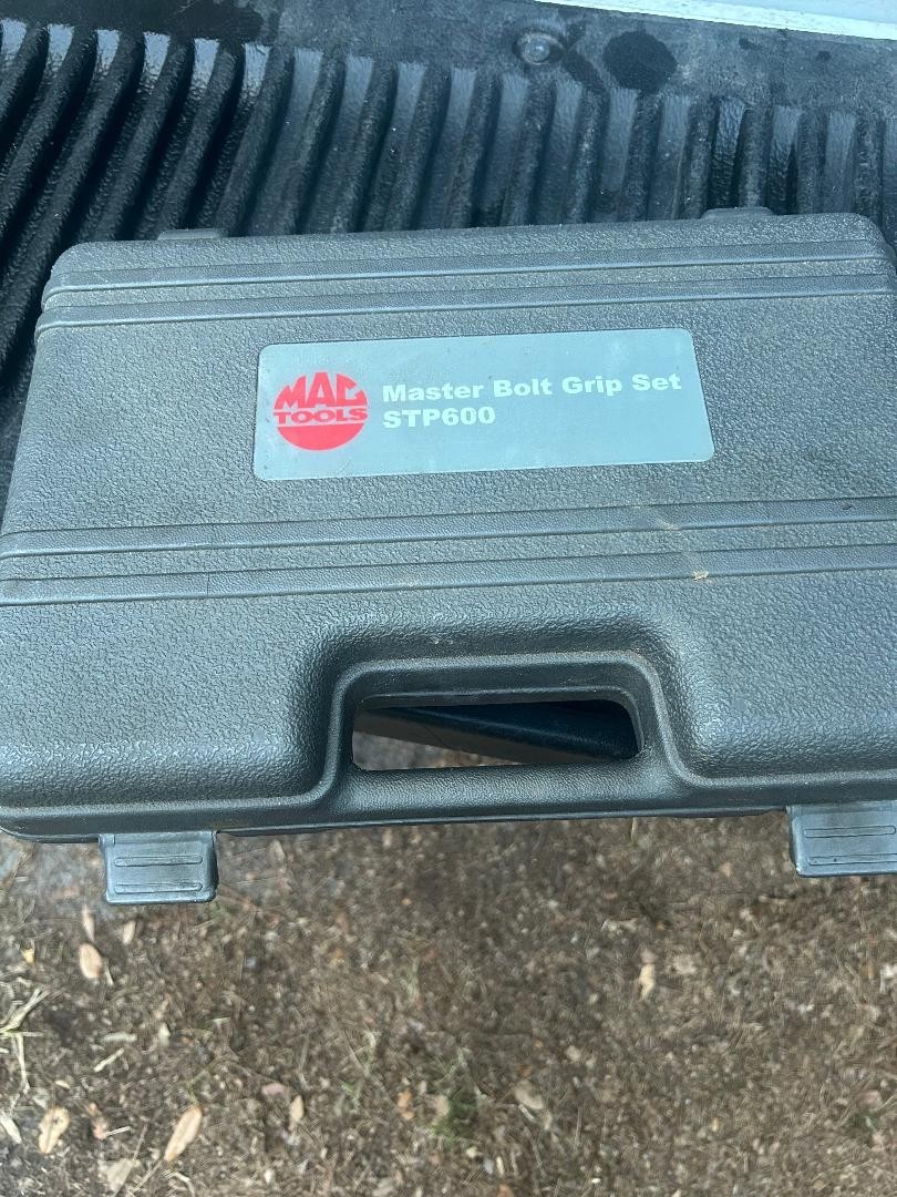 MAC TOOLS #STP600 «Deluxe MASTER BOLT GRIP SET» 43 pieces