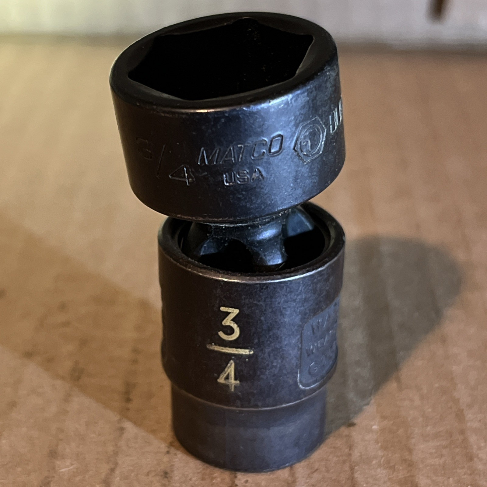 Matco Tools Universal Swivel Impact Socket Pinless 3/4″ 19mm BUP246B