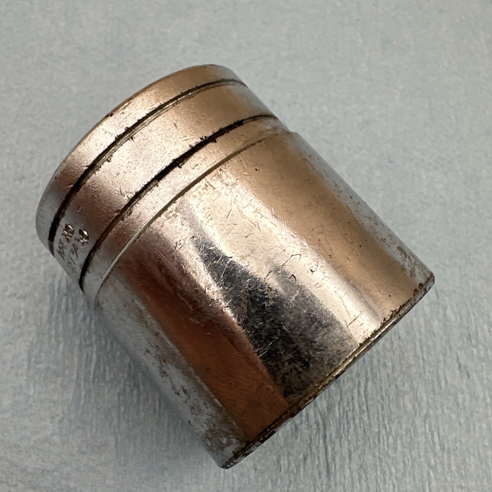 Snap On Tools 1-5/16″ Shallow Socket 1/2″ Drive 12 Point SW421 Vtg Made in USA