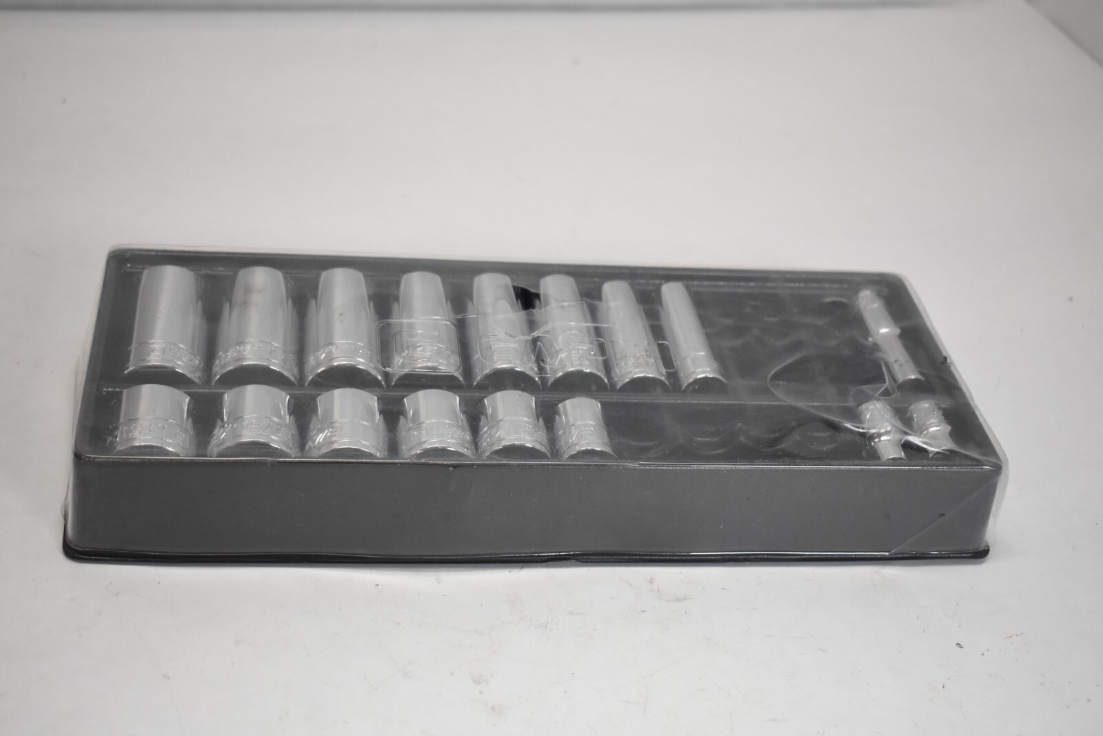 Capri Tools Drive 12 Point Socket Set 17 Pieces 3/16 to 9/16 Deep Chrome Finish