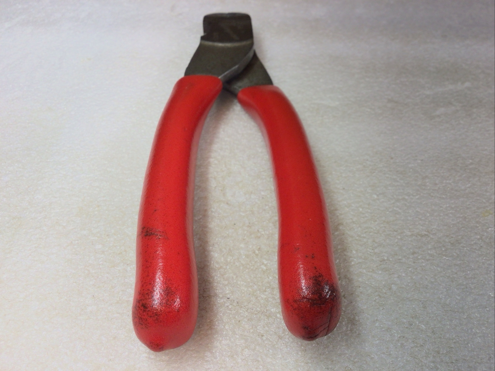 Snap On#87CF – 7-1/2″ Long, Red Soft Grip, Power Edge-Diagonal Cutters-USA-NICE