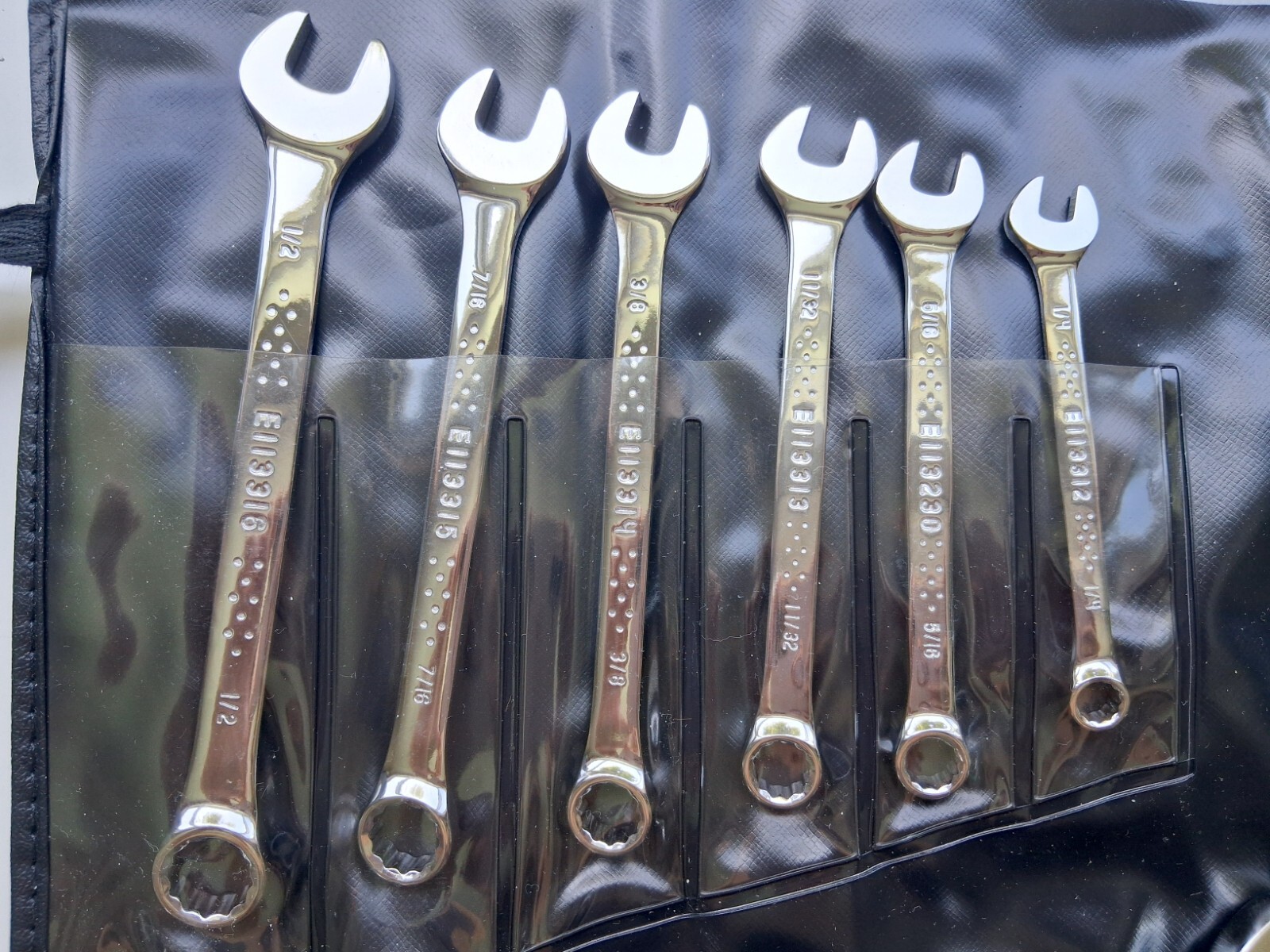 EXPERT 17-Piece Combination Wrench Set + Roll Pouch