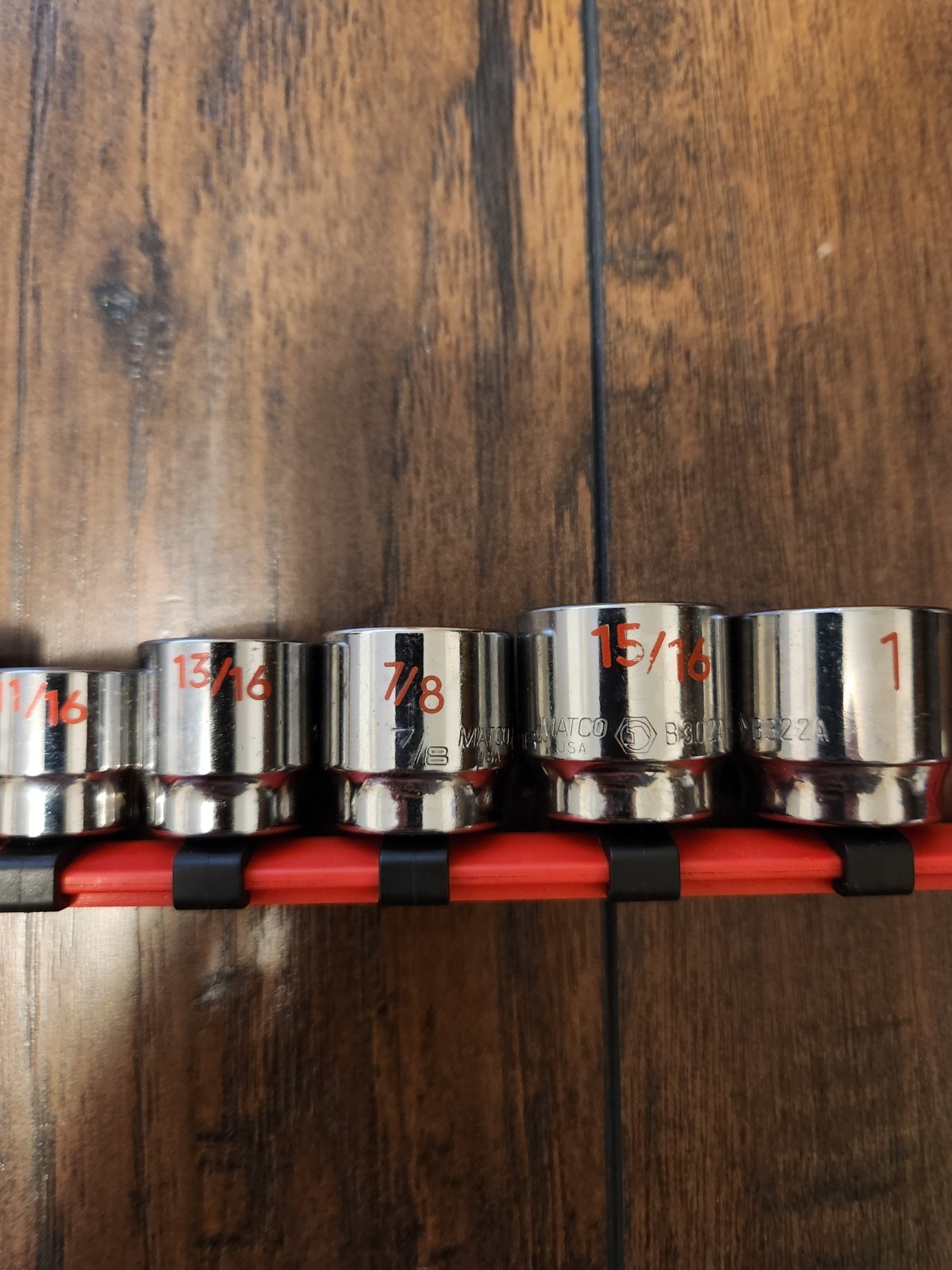 Matco Tools USA SB122TA 12pc SAE 3/8-1” Chrome Socket Set, 12 Point – Missing 2