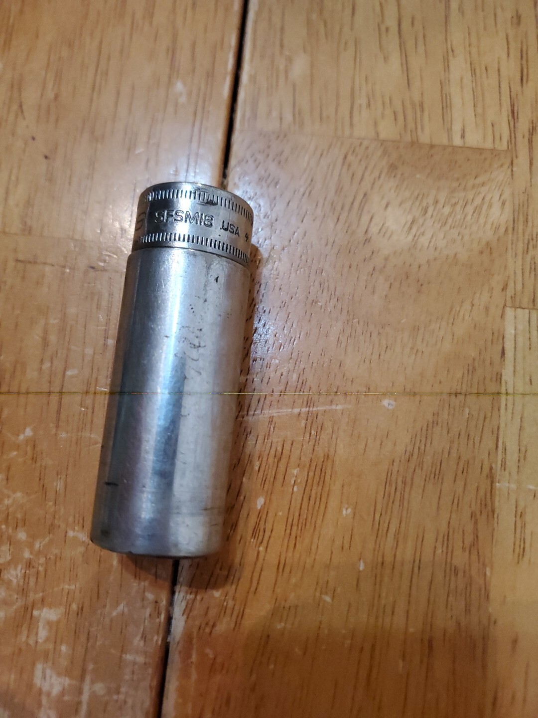 Snap On 3/8 Drive 18MM 6PT Deep Socket SFSM18