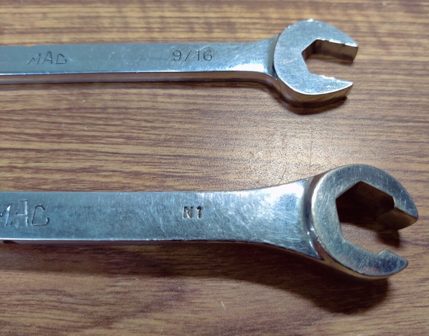 130397 Mac Tools Mixed Lot Wrenches, Swivels, Screw Extractor Set Pre Owned