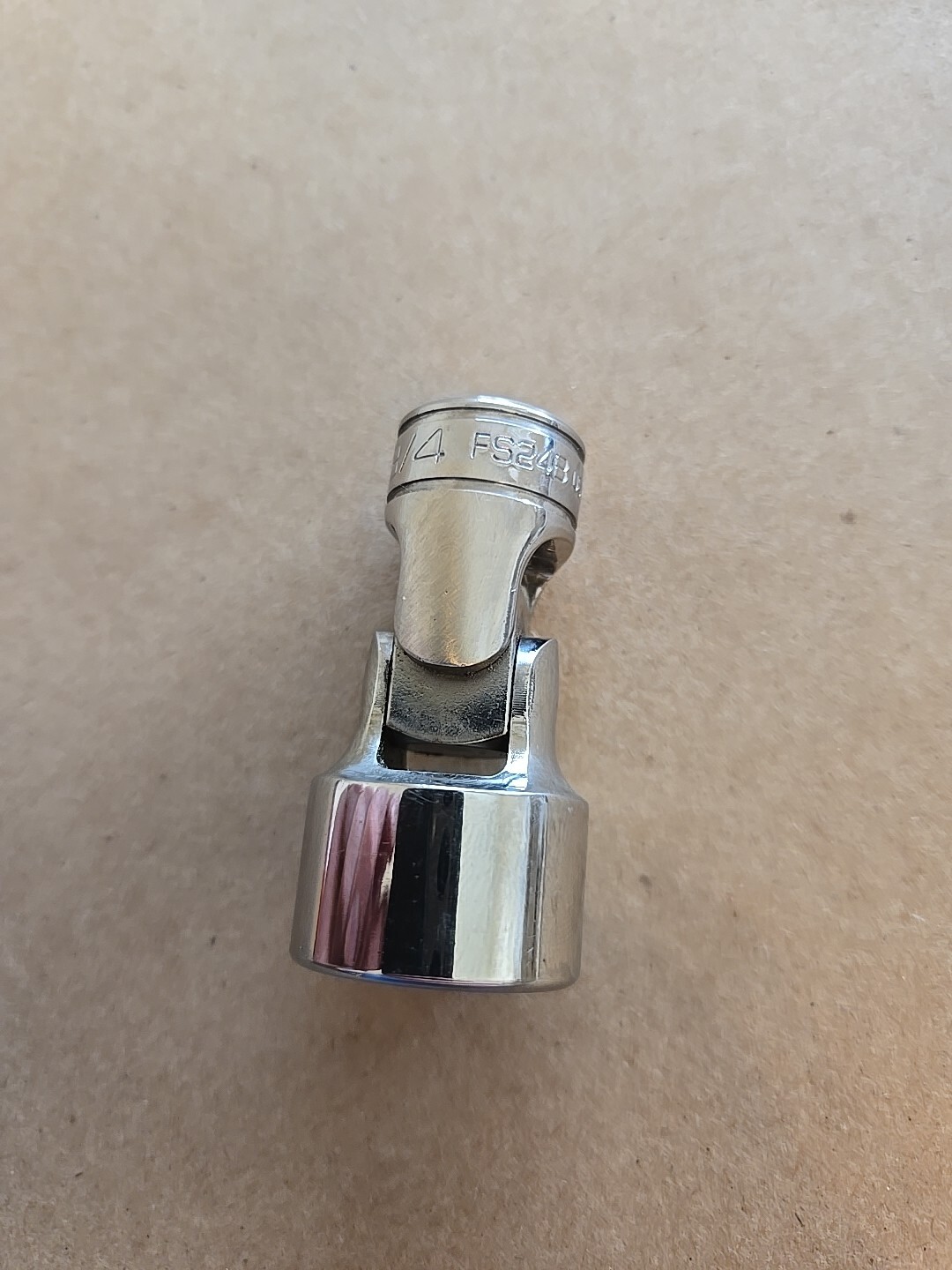 Snap On 3/8″ Drive 3/4″ 6PT Chrome Universal Swivel Socket FS24B