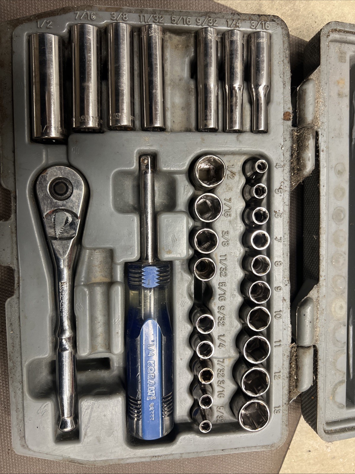 Kobalt USA 1/4 inch socket set missing both 5/16 sockets and extension
