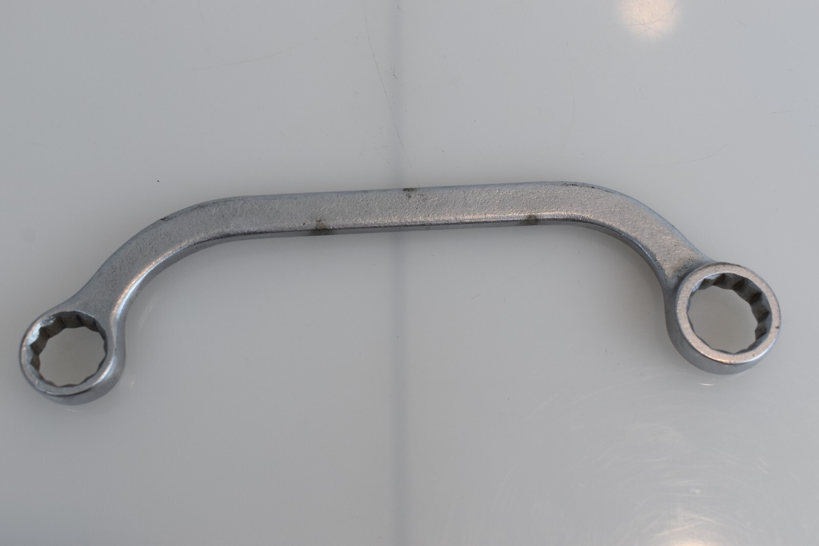 Plumb Tools 1730 5/8″ x 9/16″ SAE Half Moon Box Wrench 12 Point USA Plvmb
