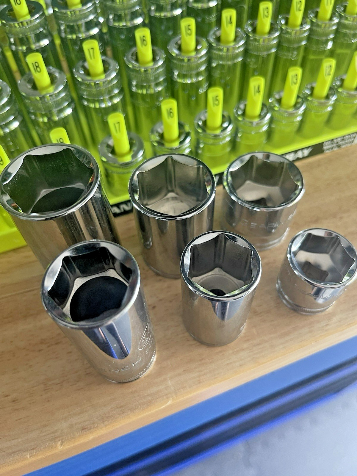 GearWrench 3/8” Metric & SAE Shallow Mid Deep 6 pt Sockets w/ Hansen Trays