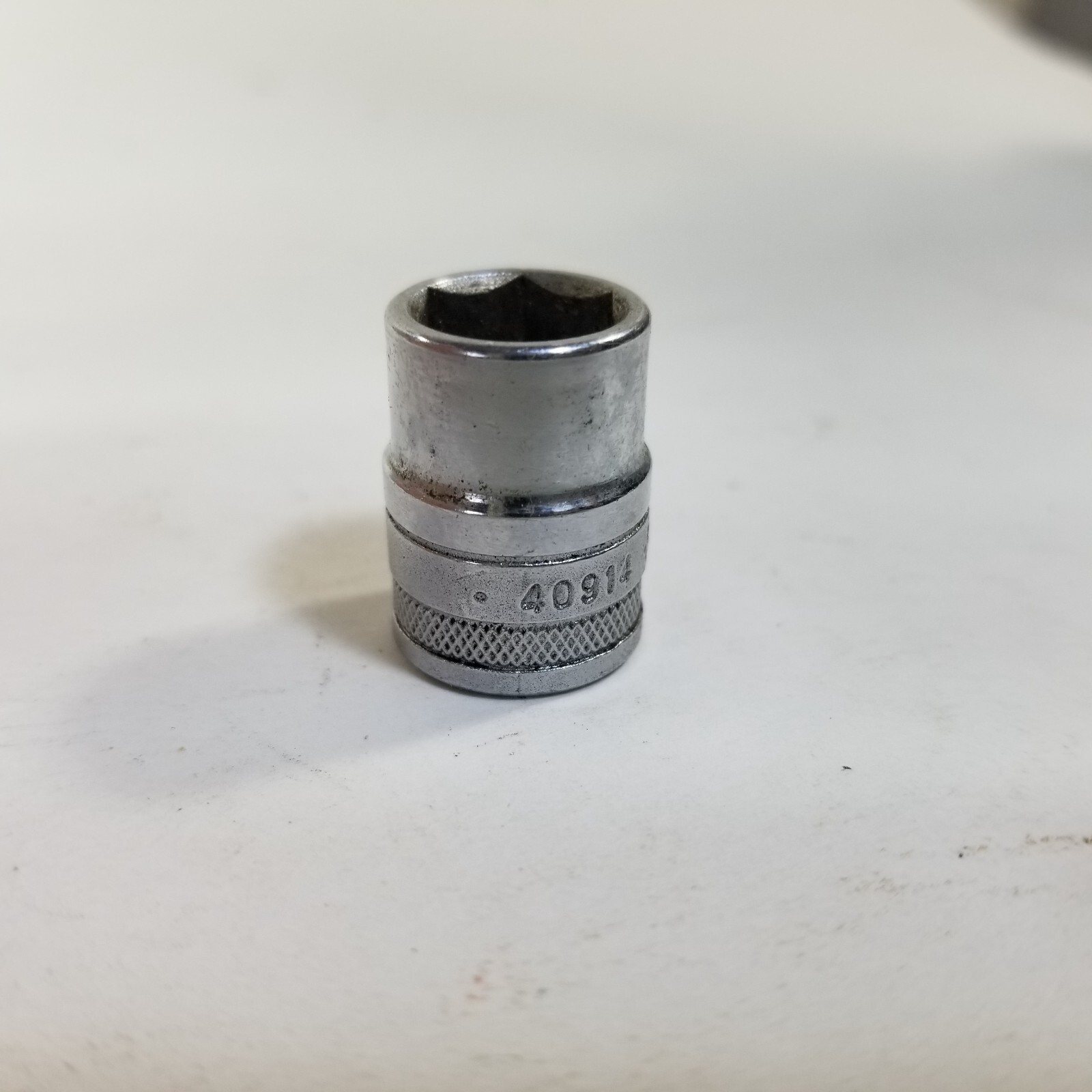 Vintage S-K 40914 7/16in. 6pt 1/4 dr. Knurled Shallow Socket USA Made