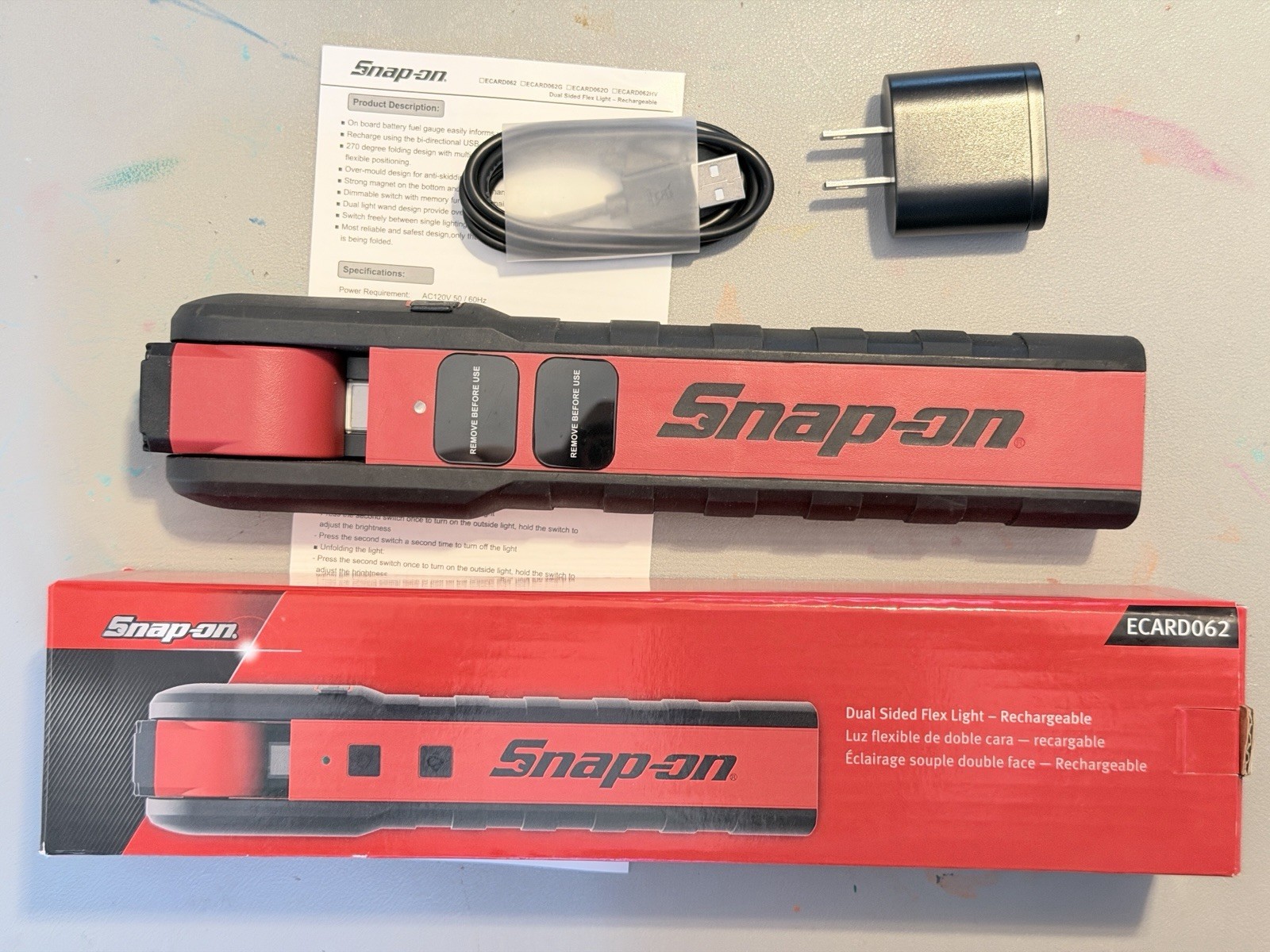Genuine SNAP ON TOOLS Dual-Sided Rechargeable FLEX LIGHT ECARD062 RED 800 Lms