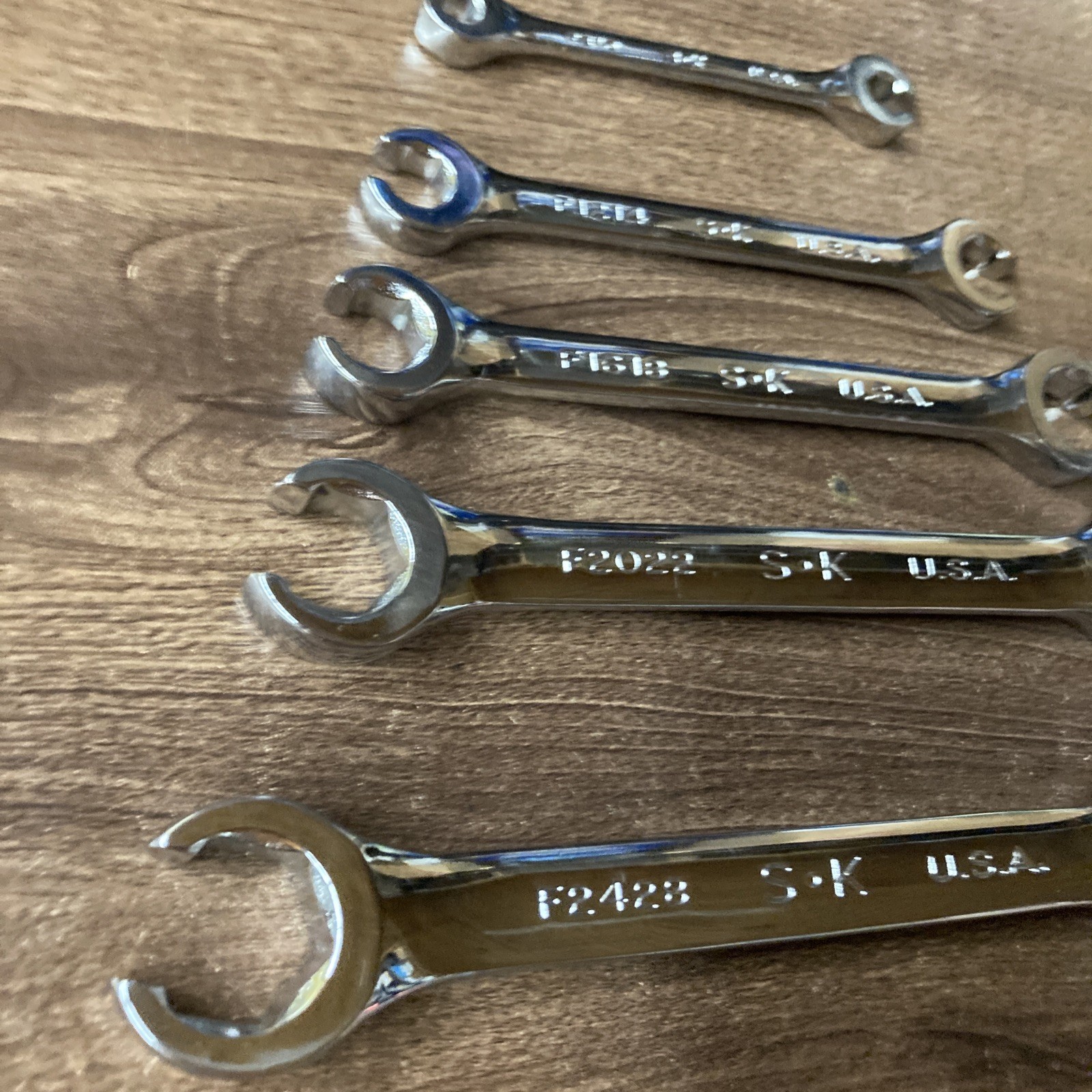 SK Tools USA 381 SAE 1/4-7/8″ 5pc Flare Nut Line Wrench Set, 6 Point