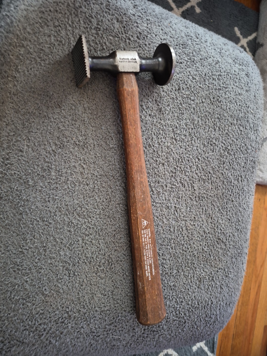 Snap On BF610B Wood Handle Serrated Face Auto Body Shrinking Hammer VERY NICE